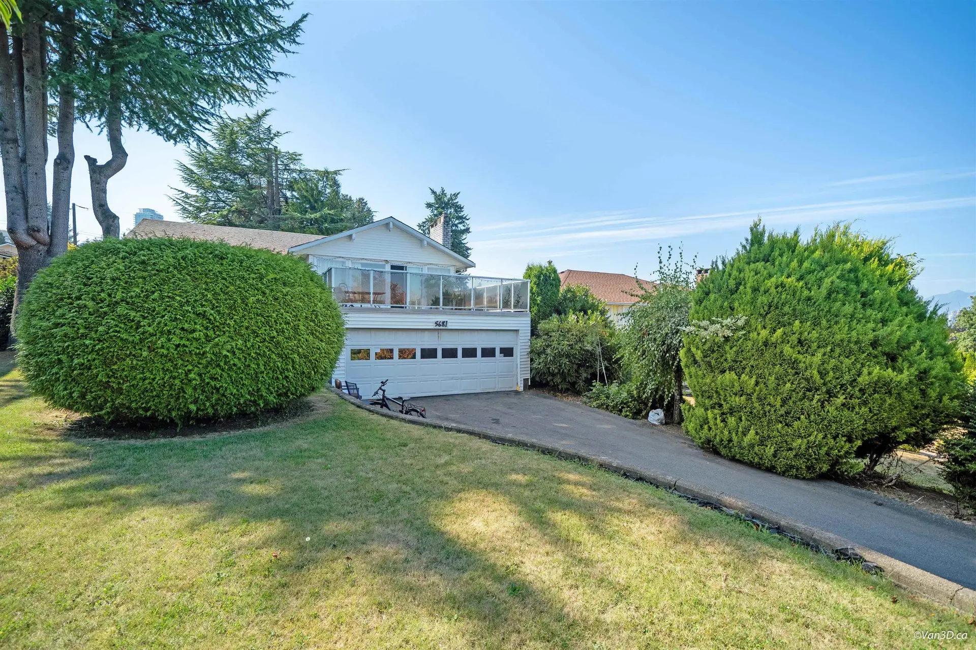 Property at 5681 Sardis Crescent, Burnaby, BC