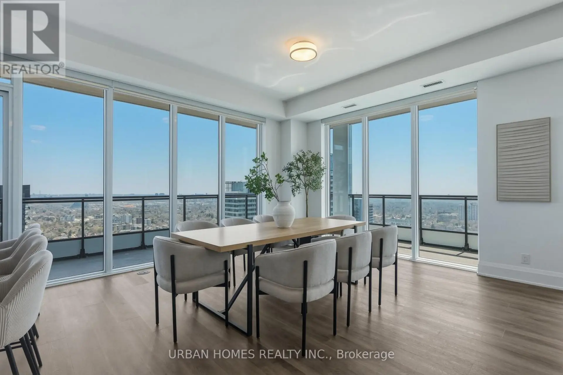 #3602 65 BROADWAY AVENUE - Image 4