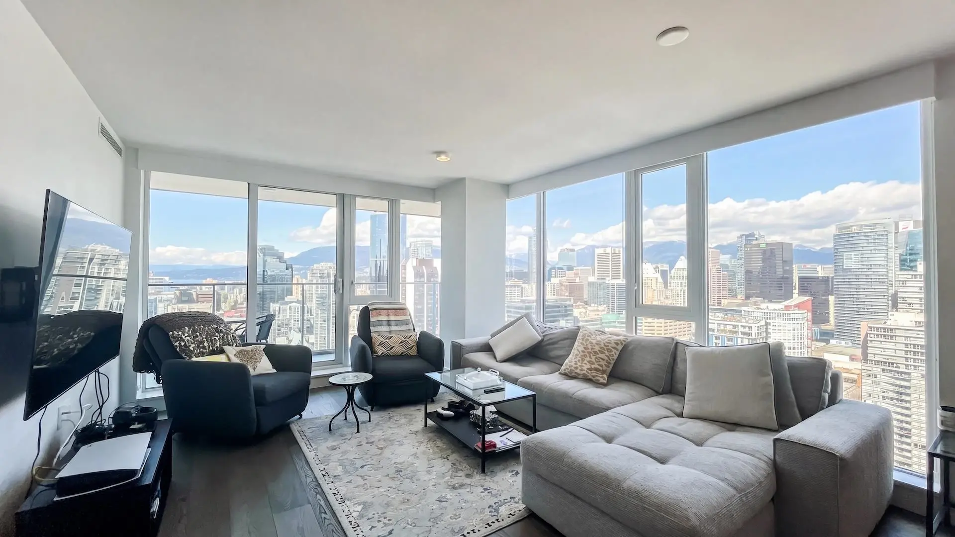 Property at #3202 1111 Richards Street, Vancouver, BC