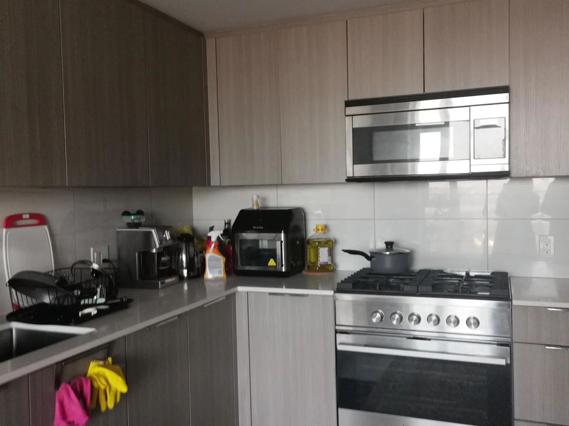 #1804 1401 Hunter Street - Image 4