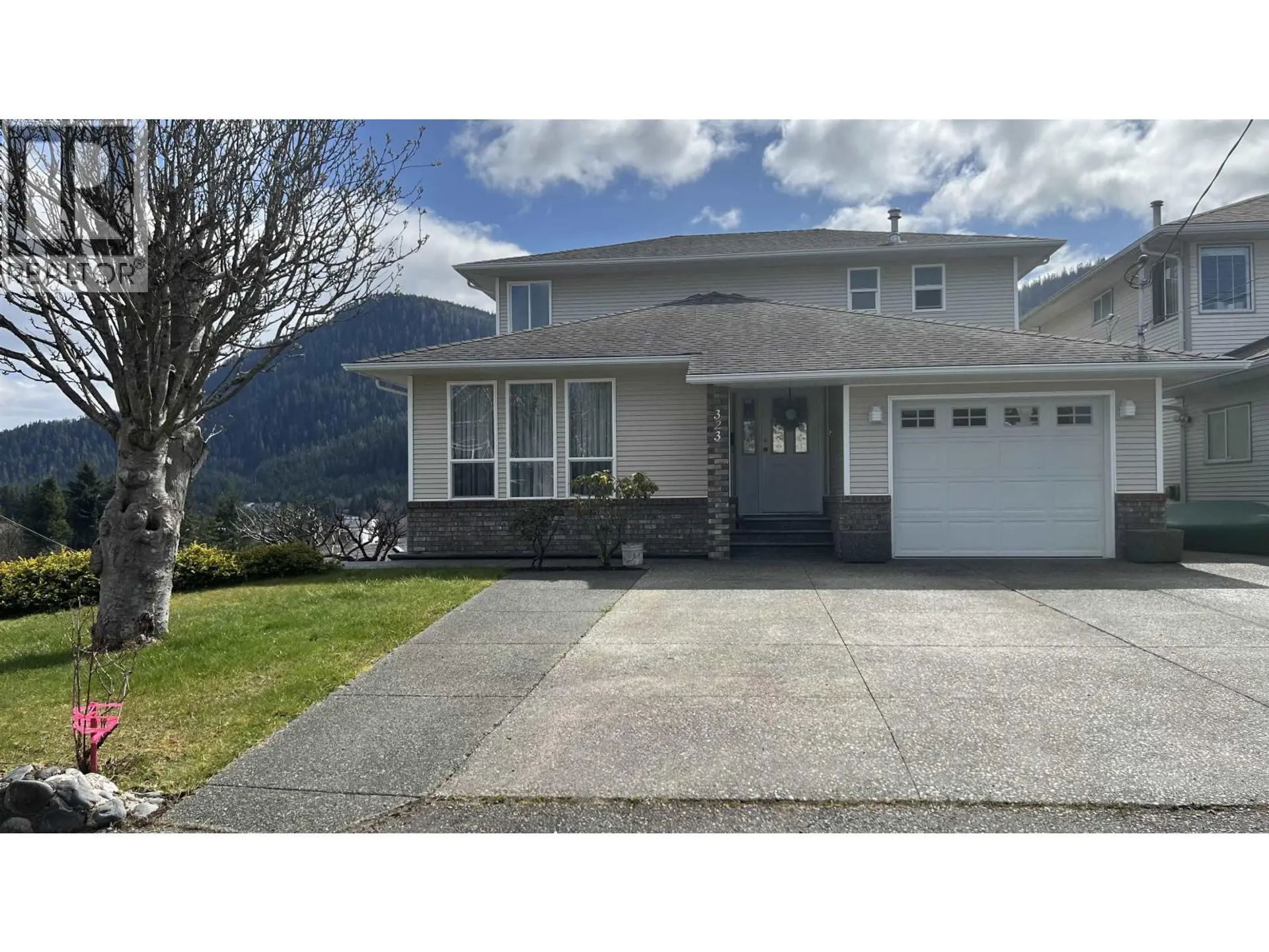 Property at 323 W 5TH AVENUE, Prince Rupert, BC