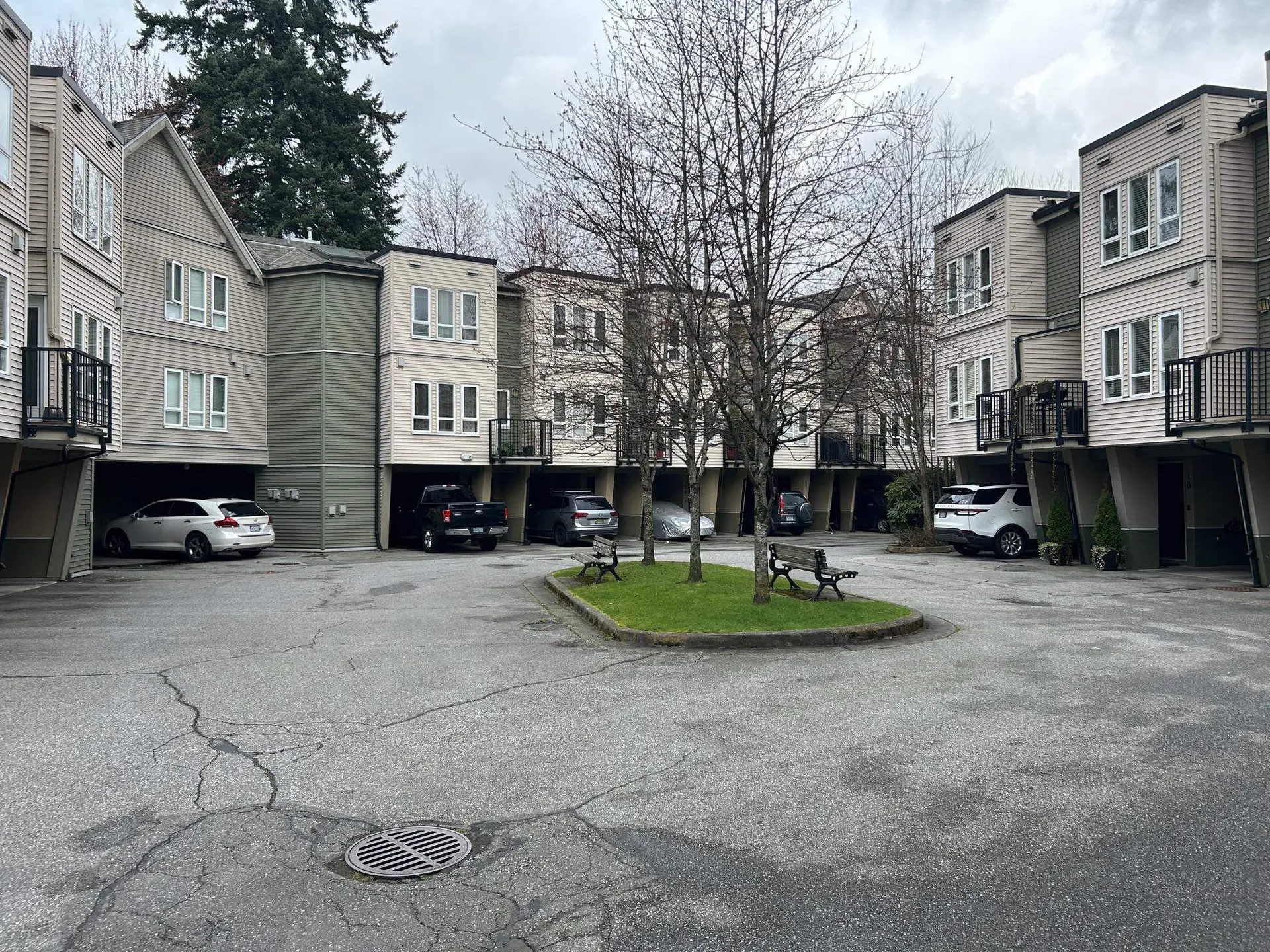 #4 123 Laval Street - Image 2
