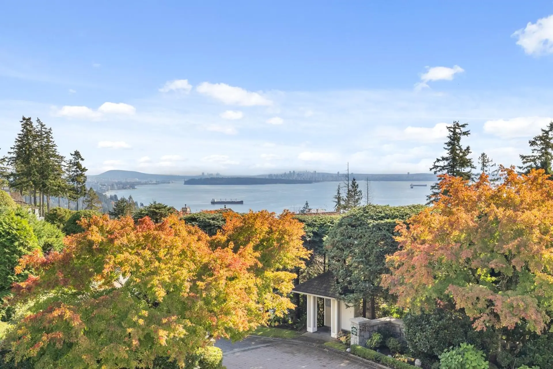 Property at 5401 West Vista Court, West Vancouver, BC