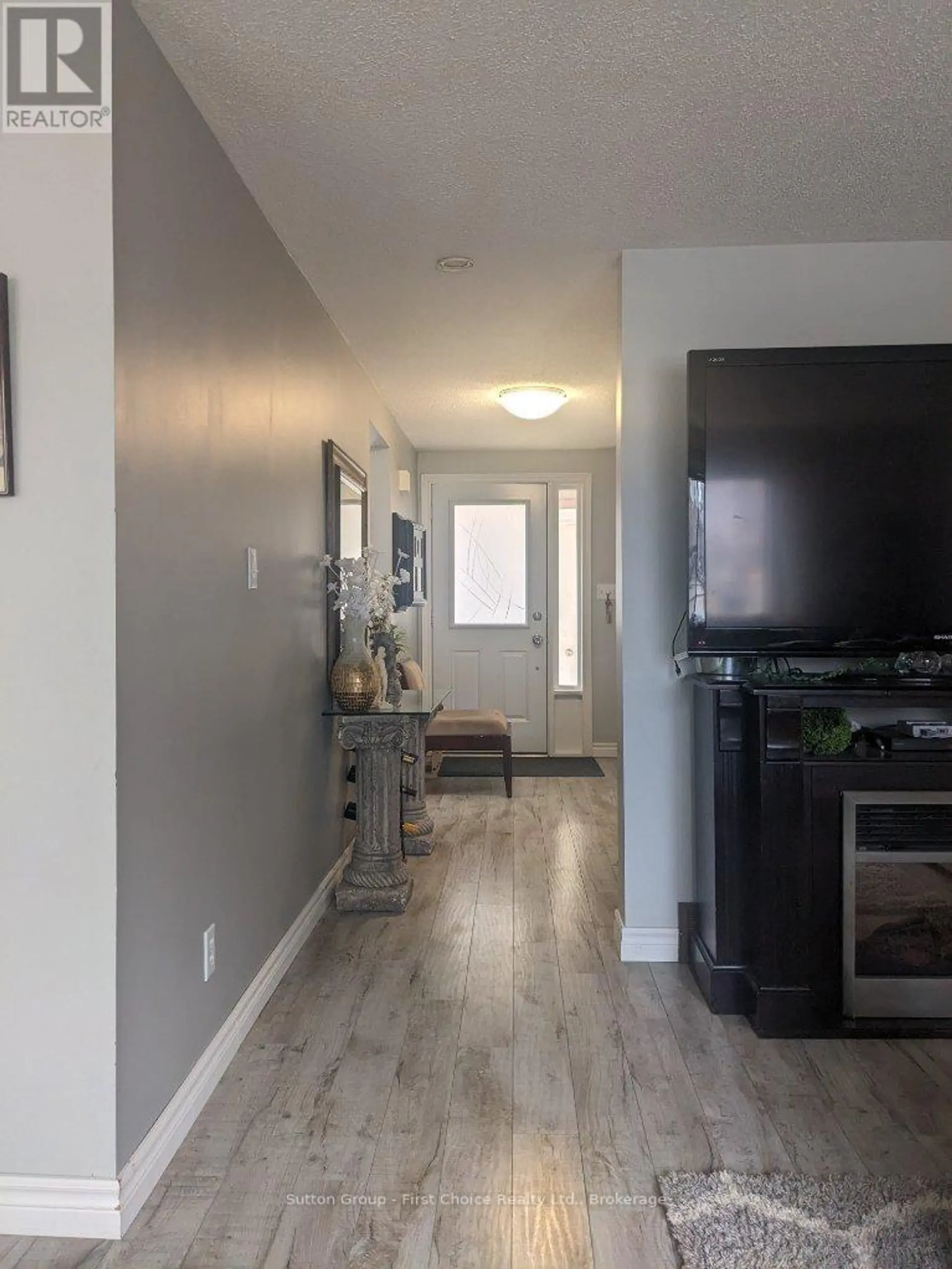 18 MODERWELL STREET - Image 13