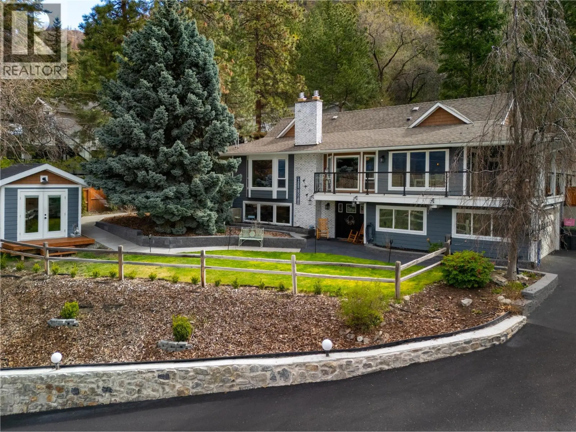 Property at 277 Clifton Road N, Kelowna, BC
