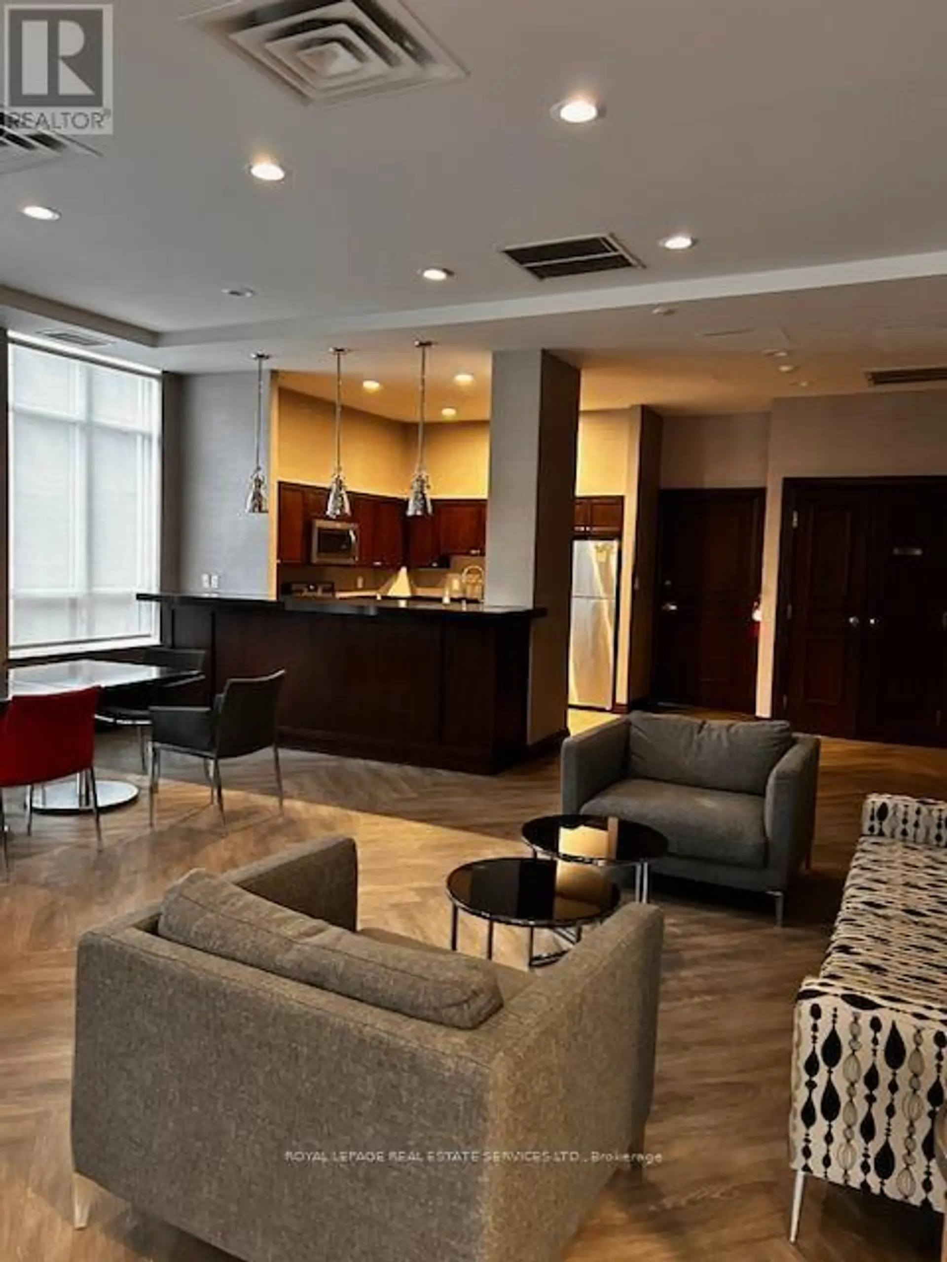 #212 195 MERTON STREET - Image 17