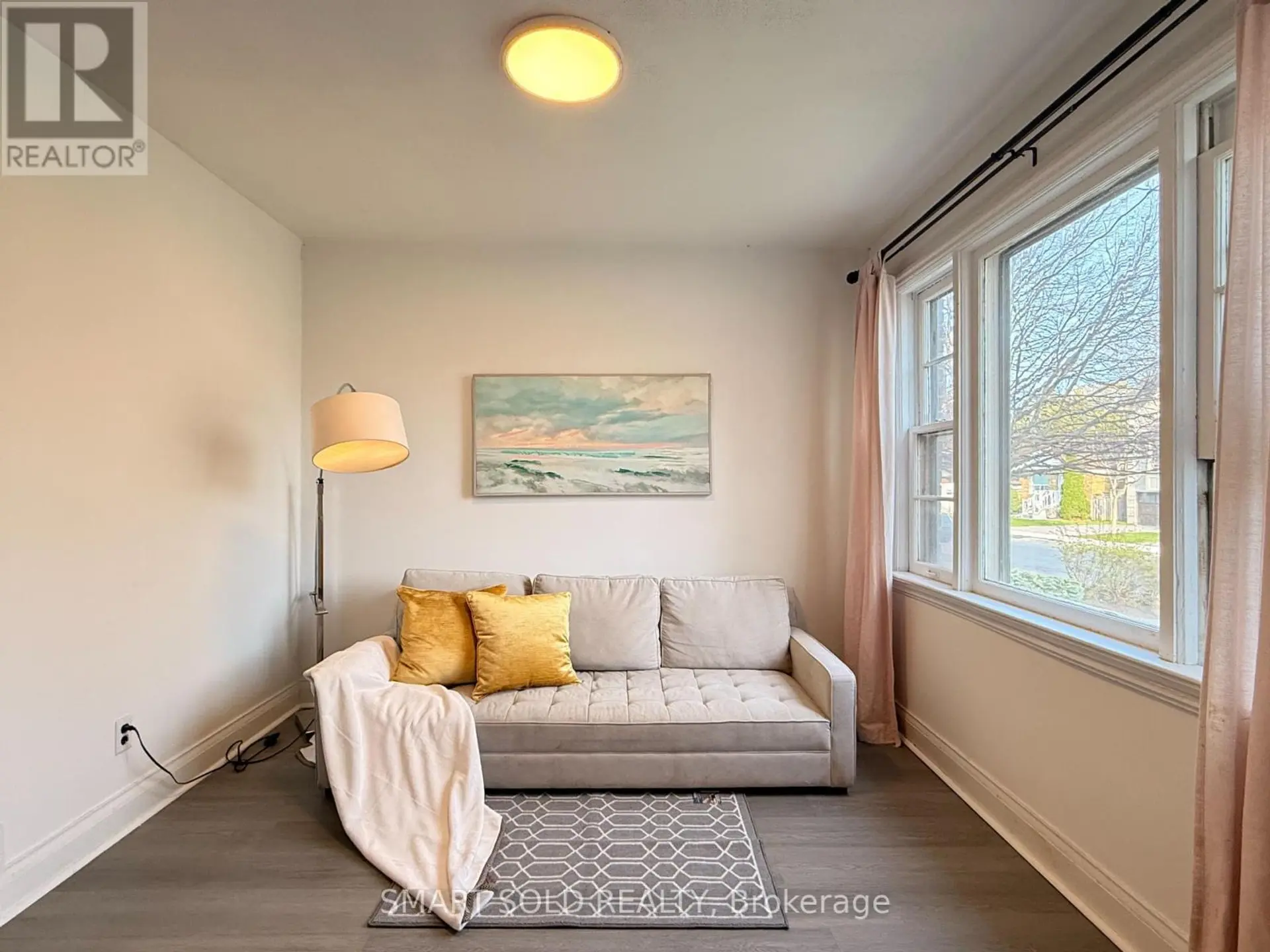 204 CAMERON AVENUE - Image 3