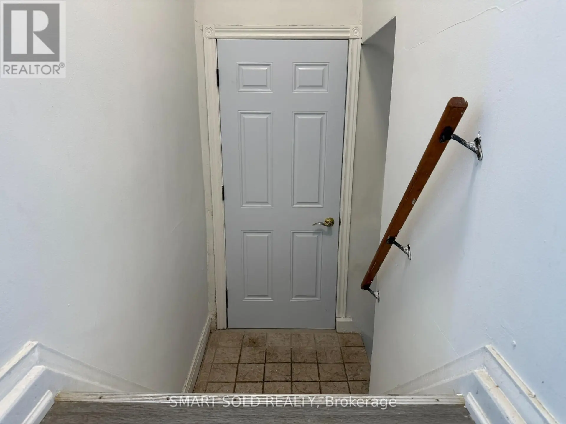 204 CAMERON AVENUE - Image 13