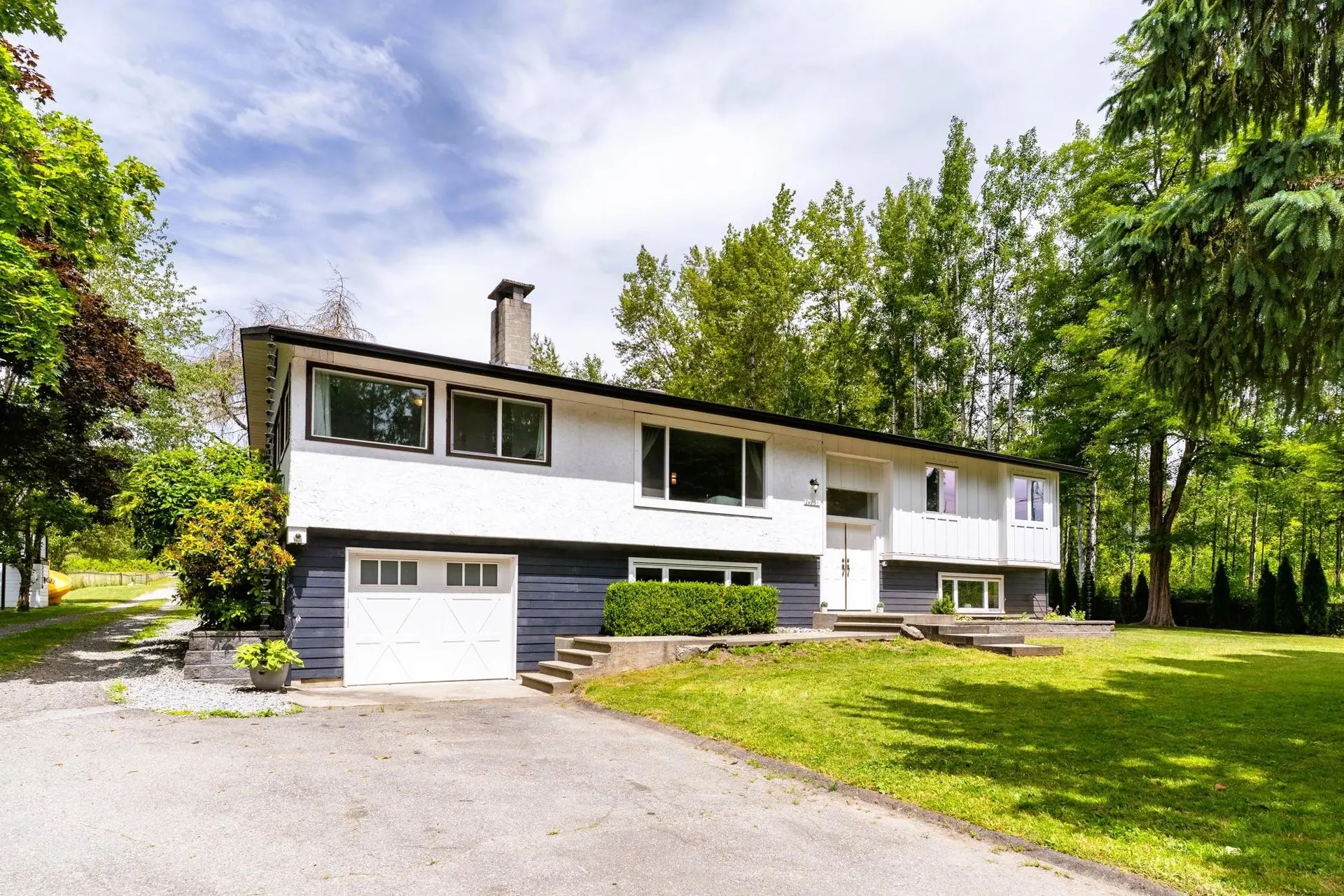 Property at 24991 100 Avenue, Maple Ridge, BC