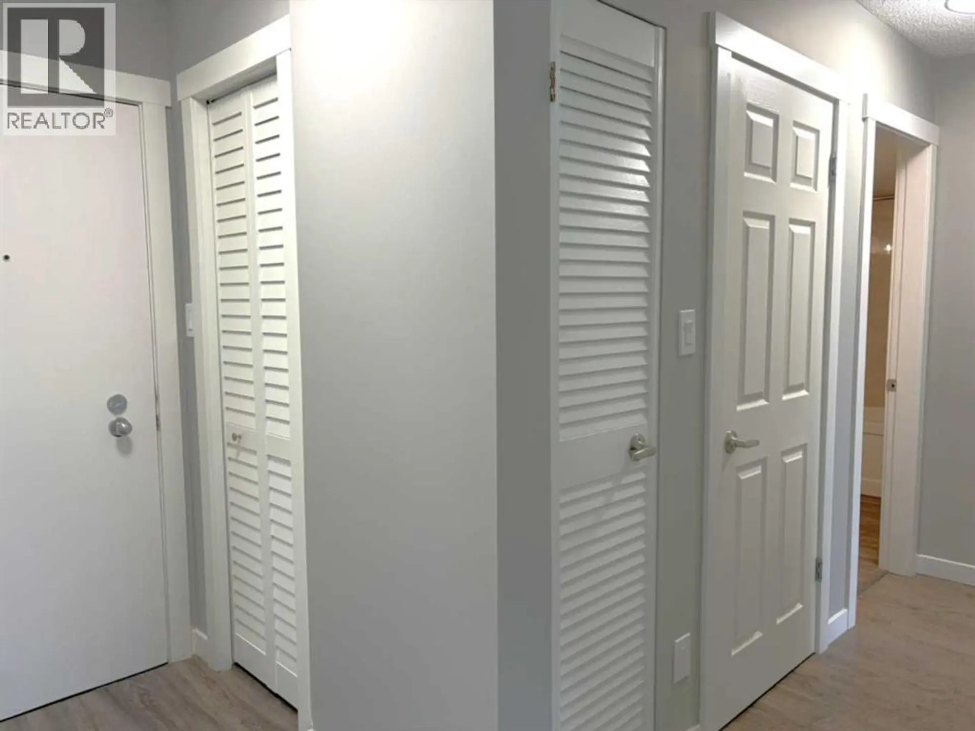 #302 635 56 Avenue SW - Image 9