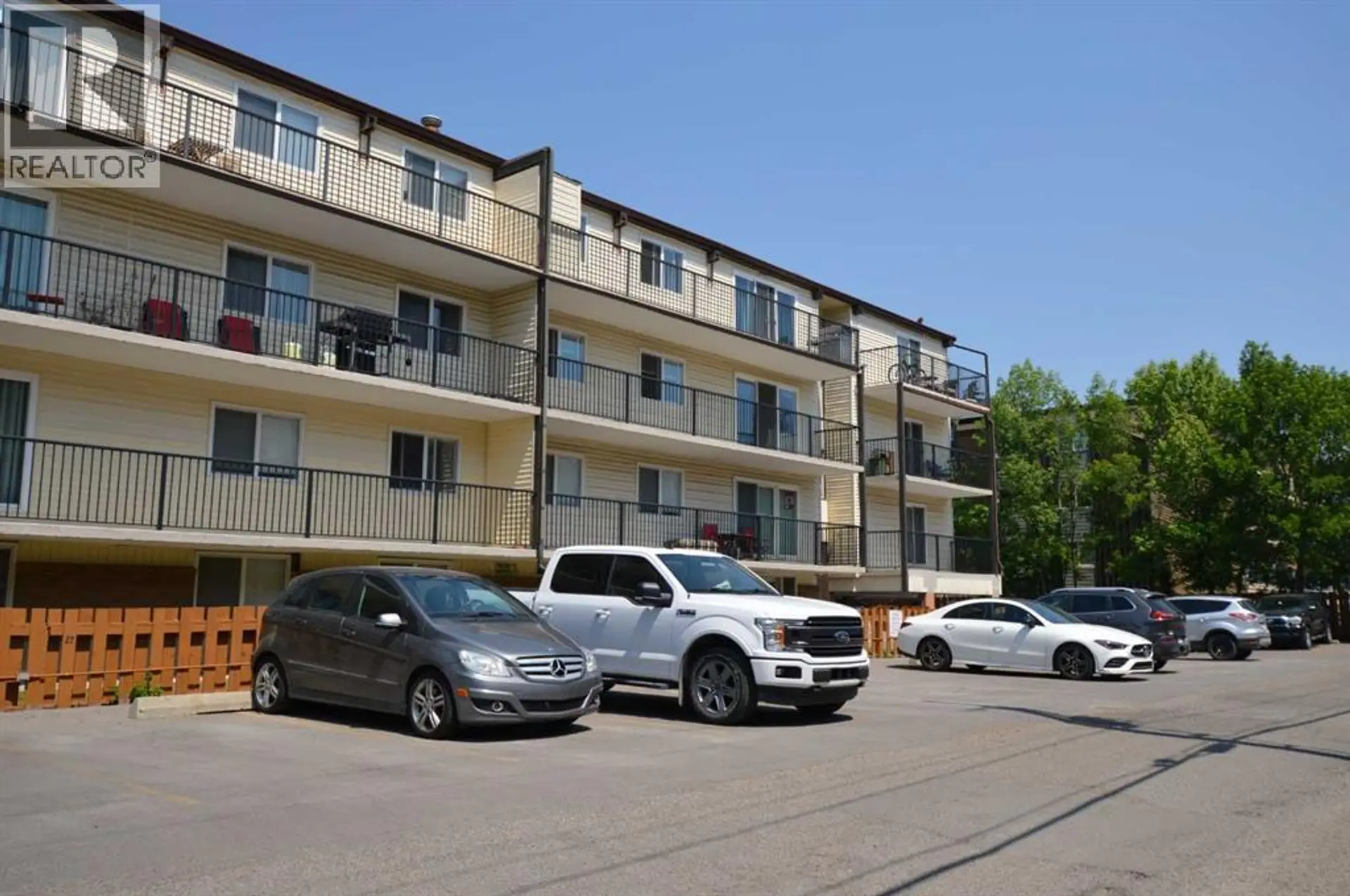 #302 635 56 Avenue SW - Image 13