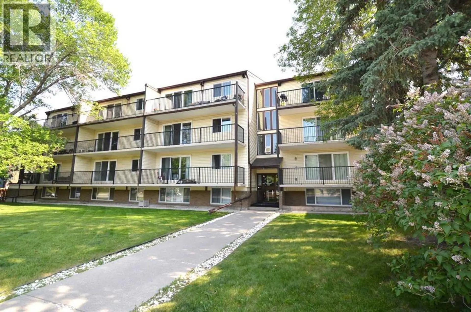 #302 635 56 Avenue SW - Image 1
