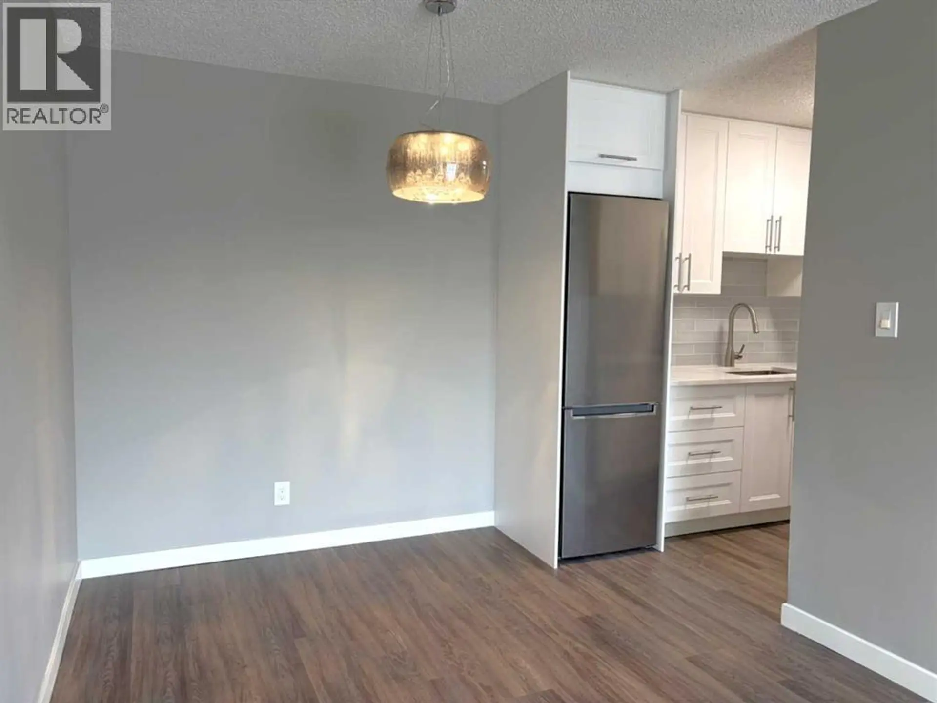 #302 635 56 Avenue SW - Image 4