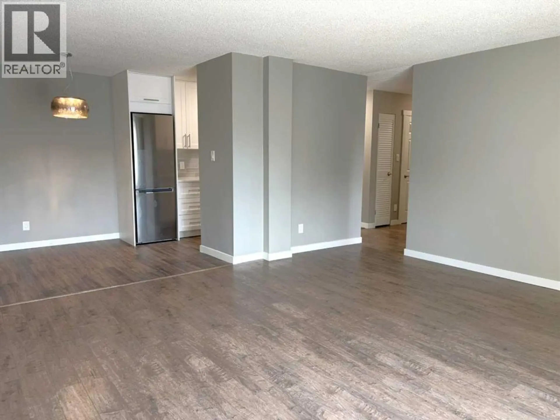 #302 635 56 Avenue SW - Image 5