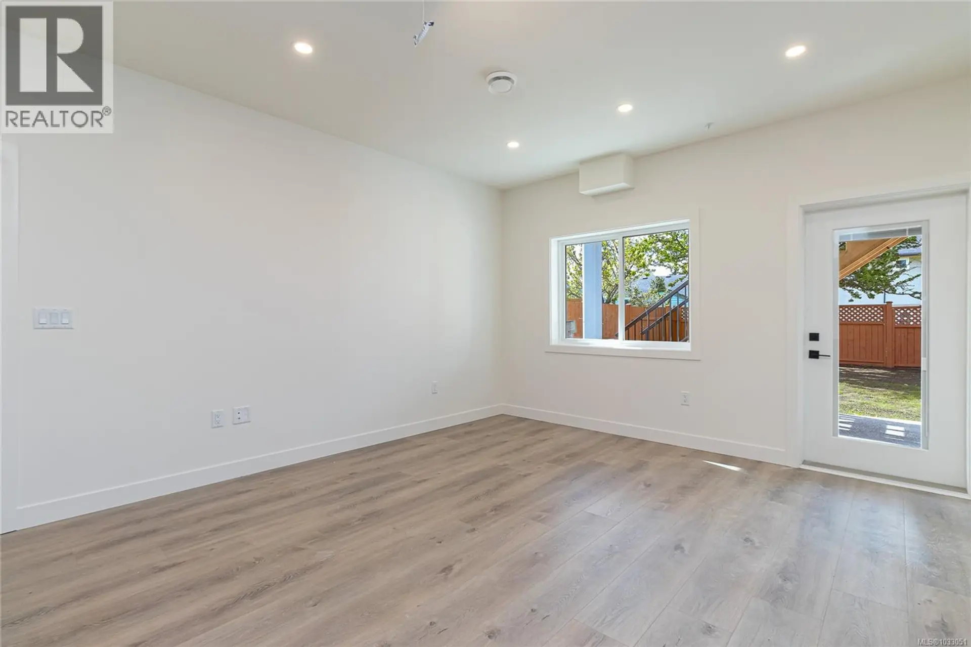 ## 3 95 Battleford Ave - Image 8