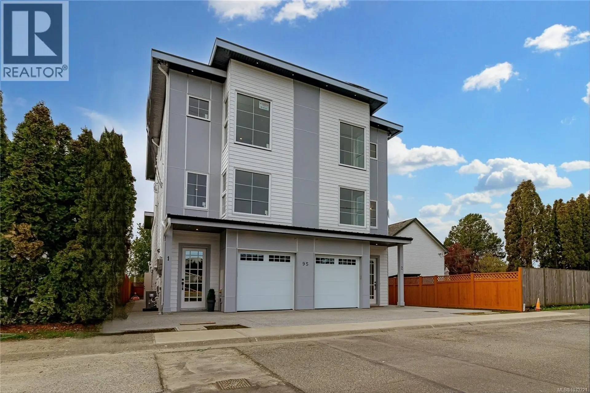## 4 95 Battleford Ave - Image 3
