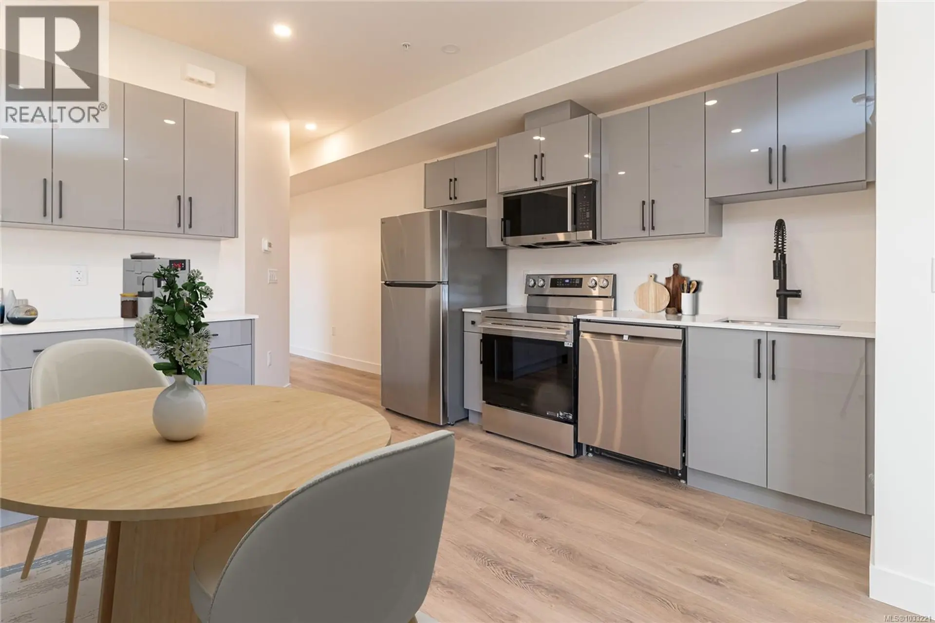 ## 4 95 Battleford Ave - Image 5