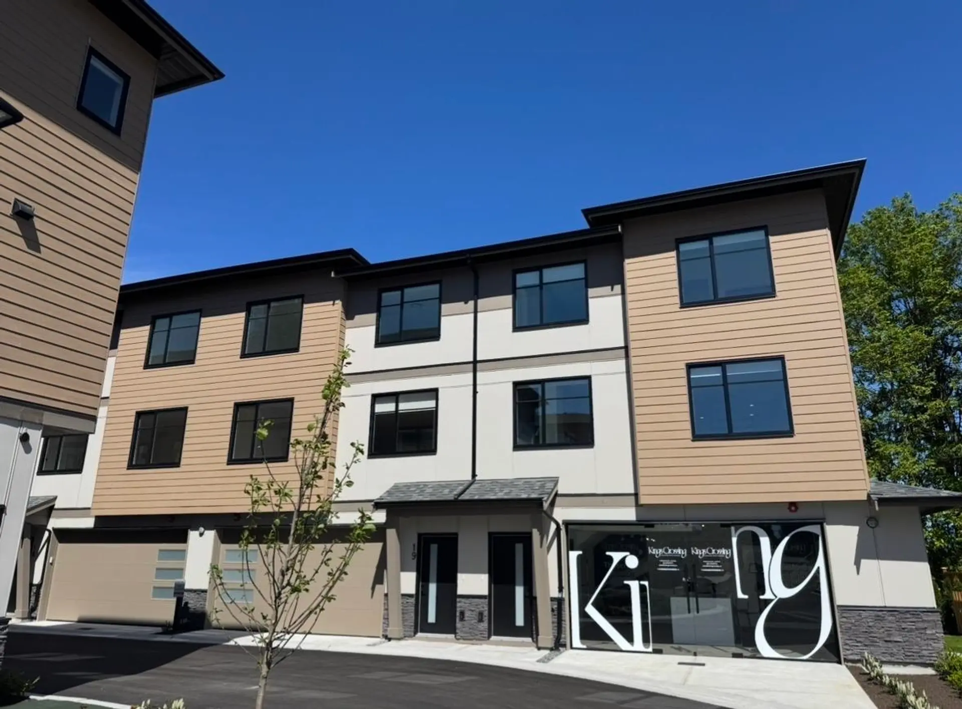 Property at #16 1641 Kings Crescent, Abbotsford, BC