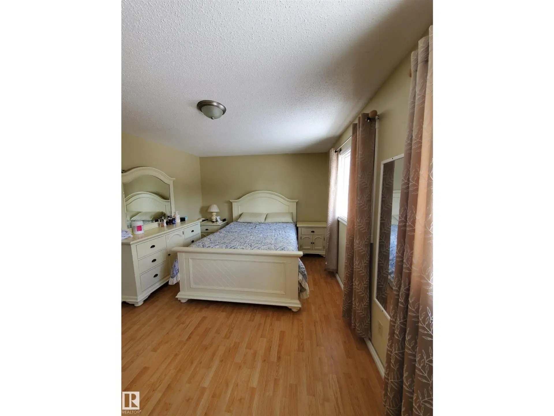 11814 157 AV NW - Image 16