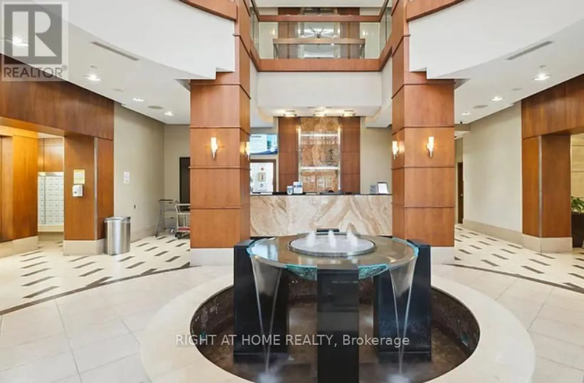 #1103 10 NORTHTOWN WAY - Image 2