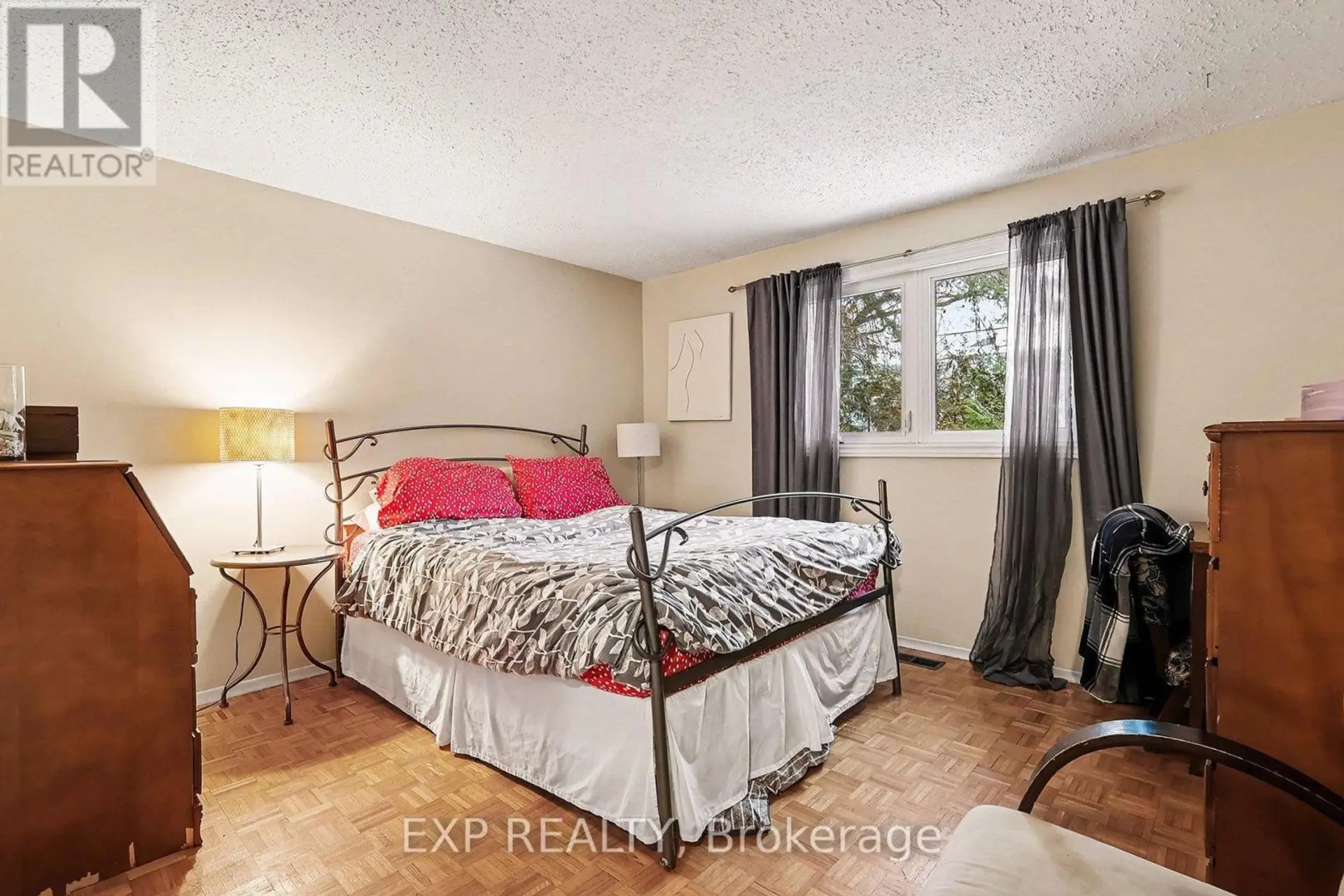 15 WEDGEWOOD CRESCENT - Image 11