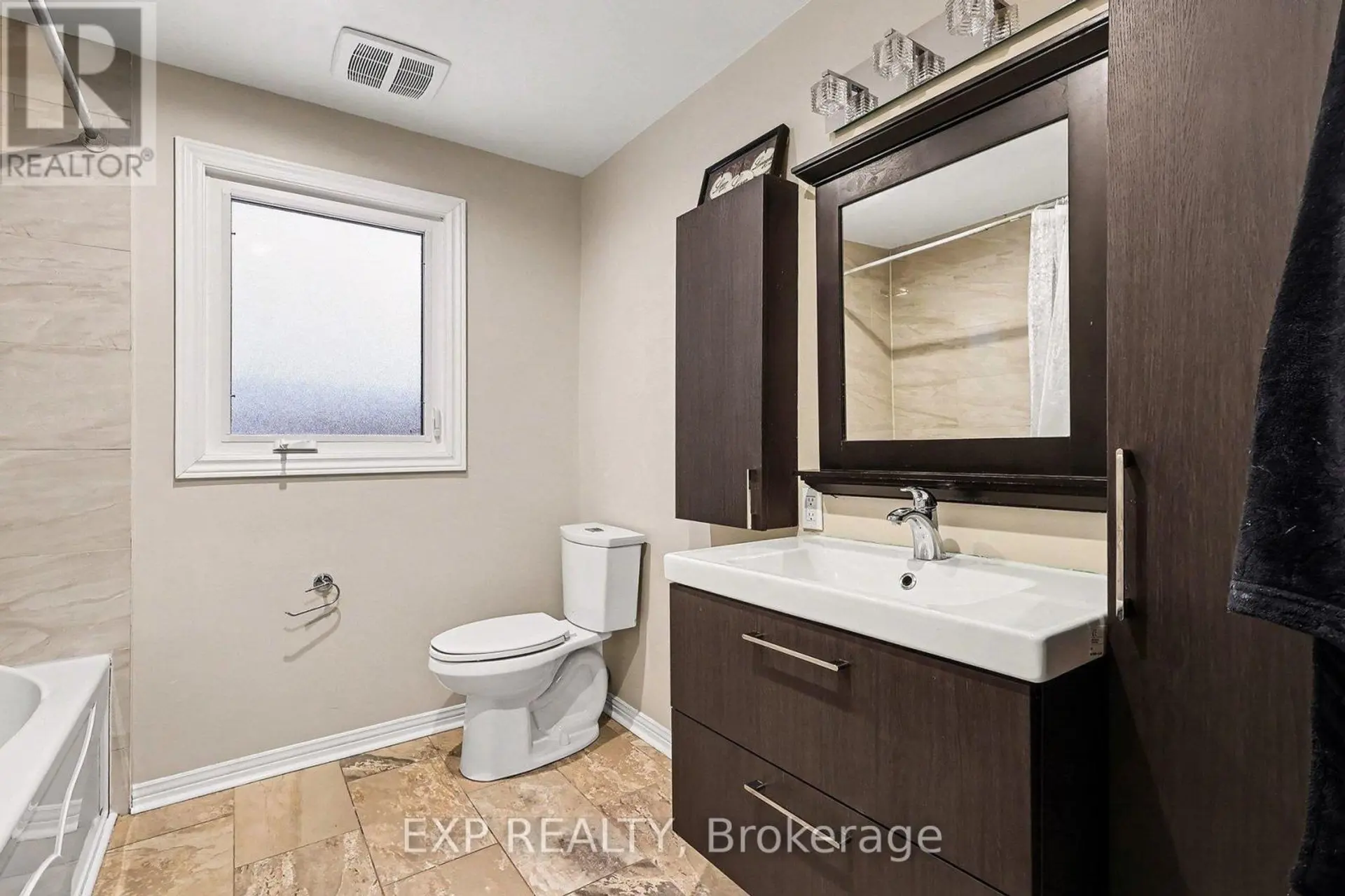 15 WEDGEWOOD CRESCENT - Image 14