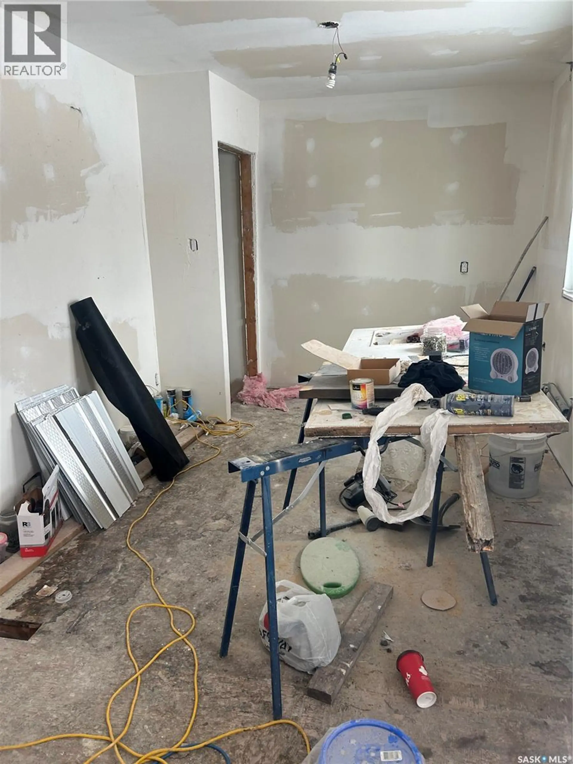 118 26th STREET W - Image 4