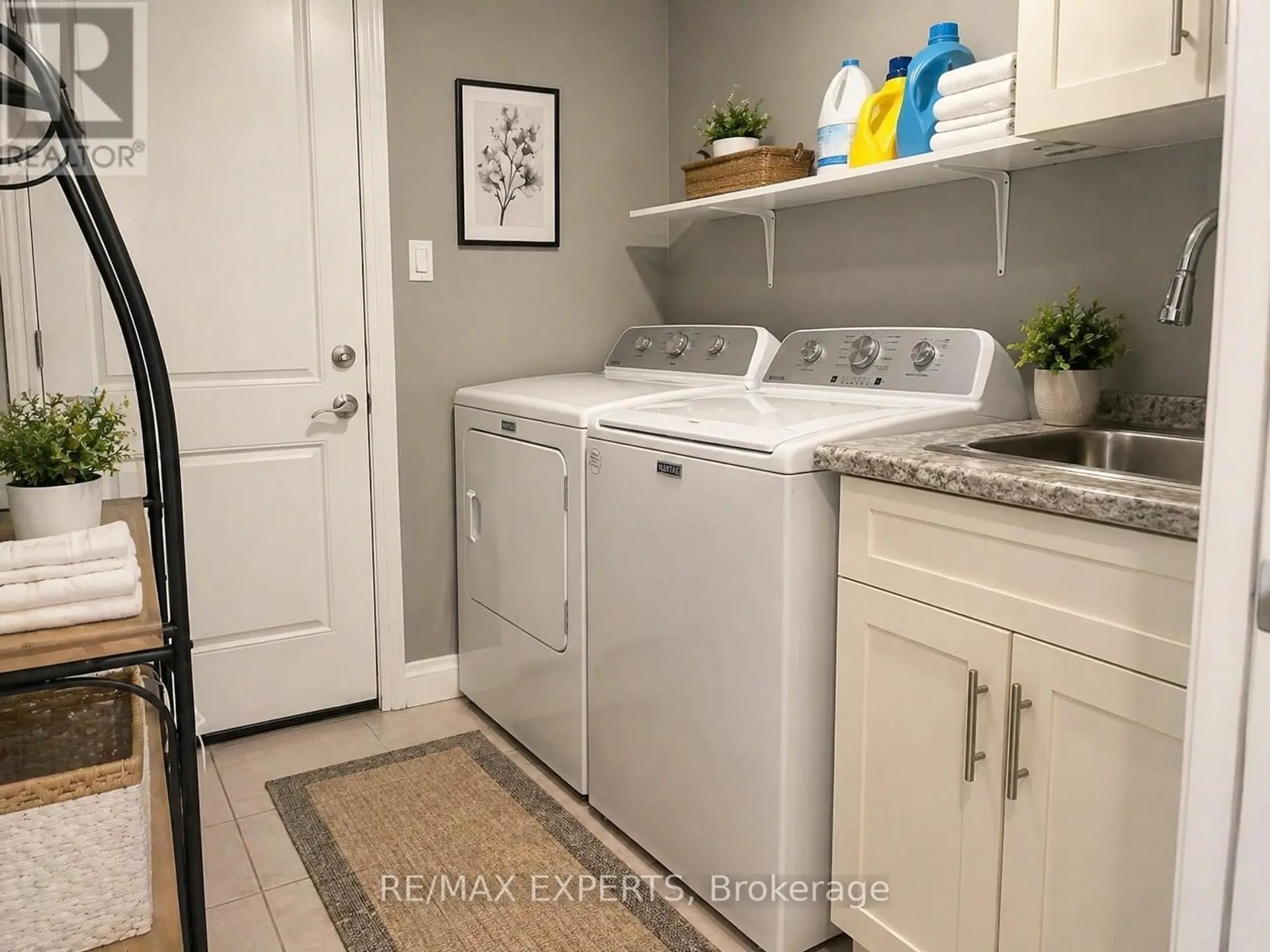 150 BRIDGE CRESCENT - Image 10