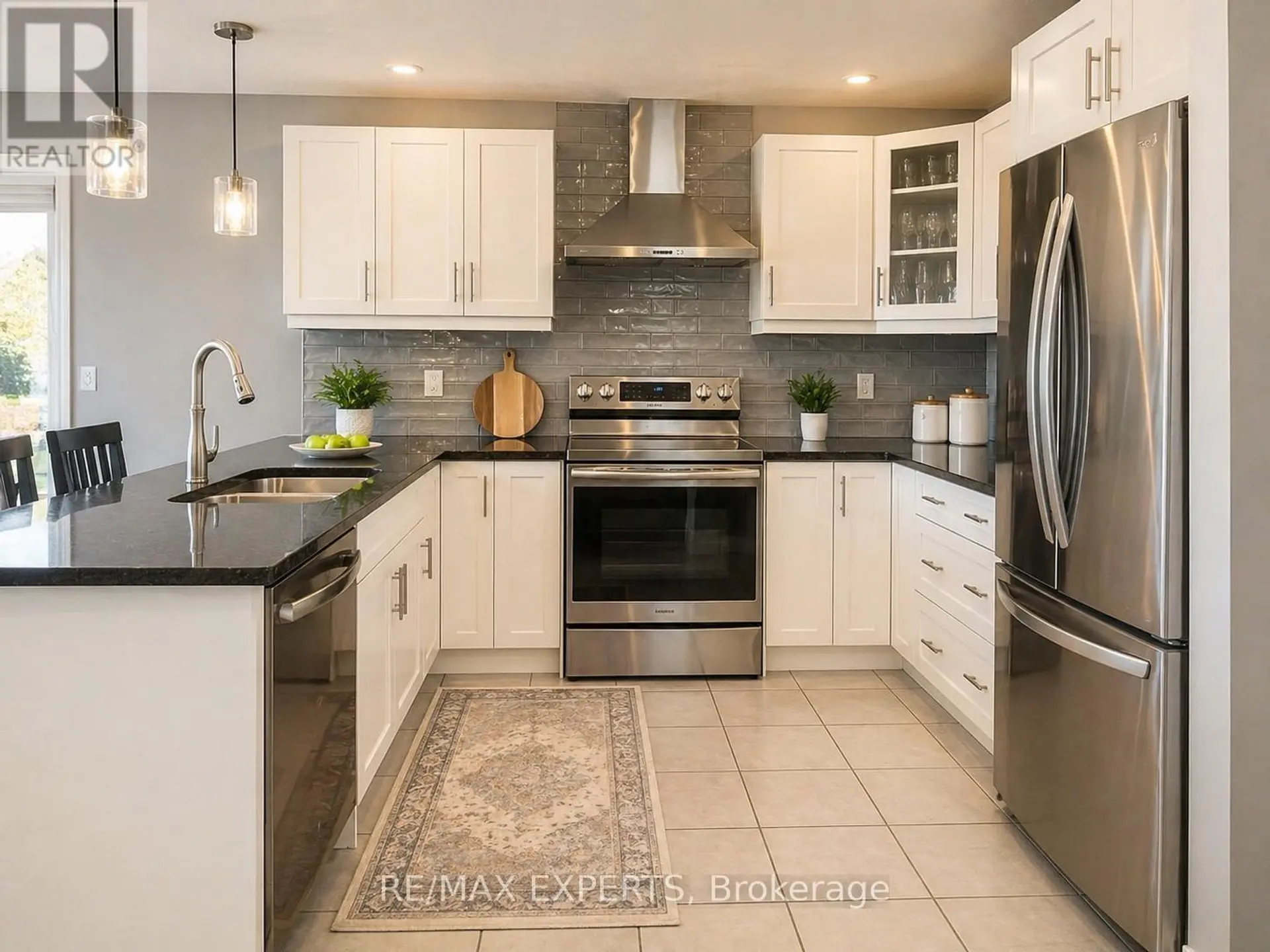 150 BRIDGE CRESCENT - Image 3