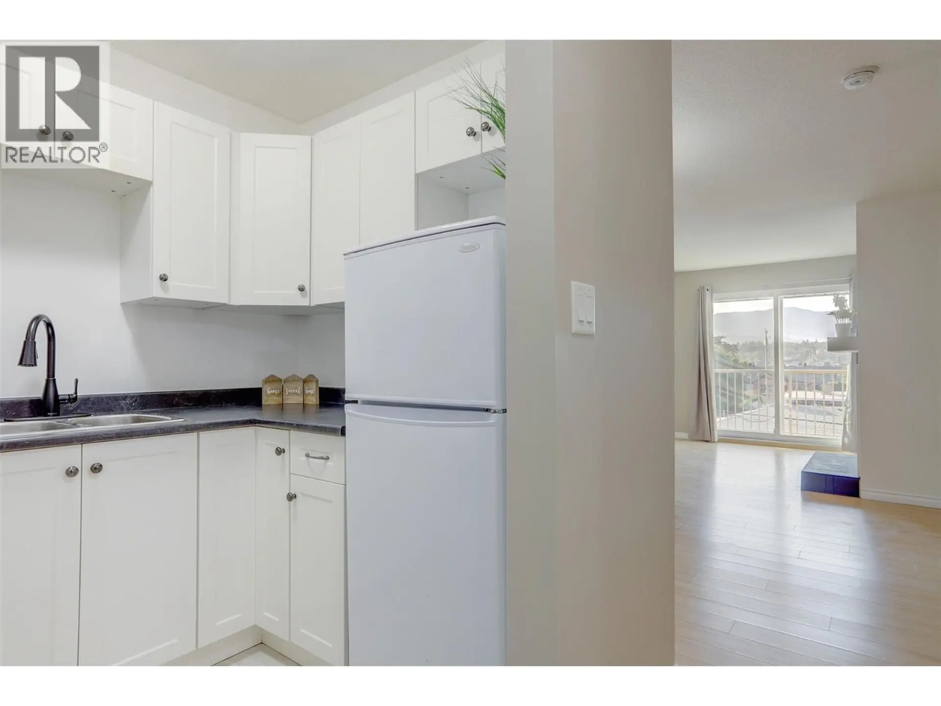 #415 3304 35 Avenue - Image 9