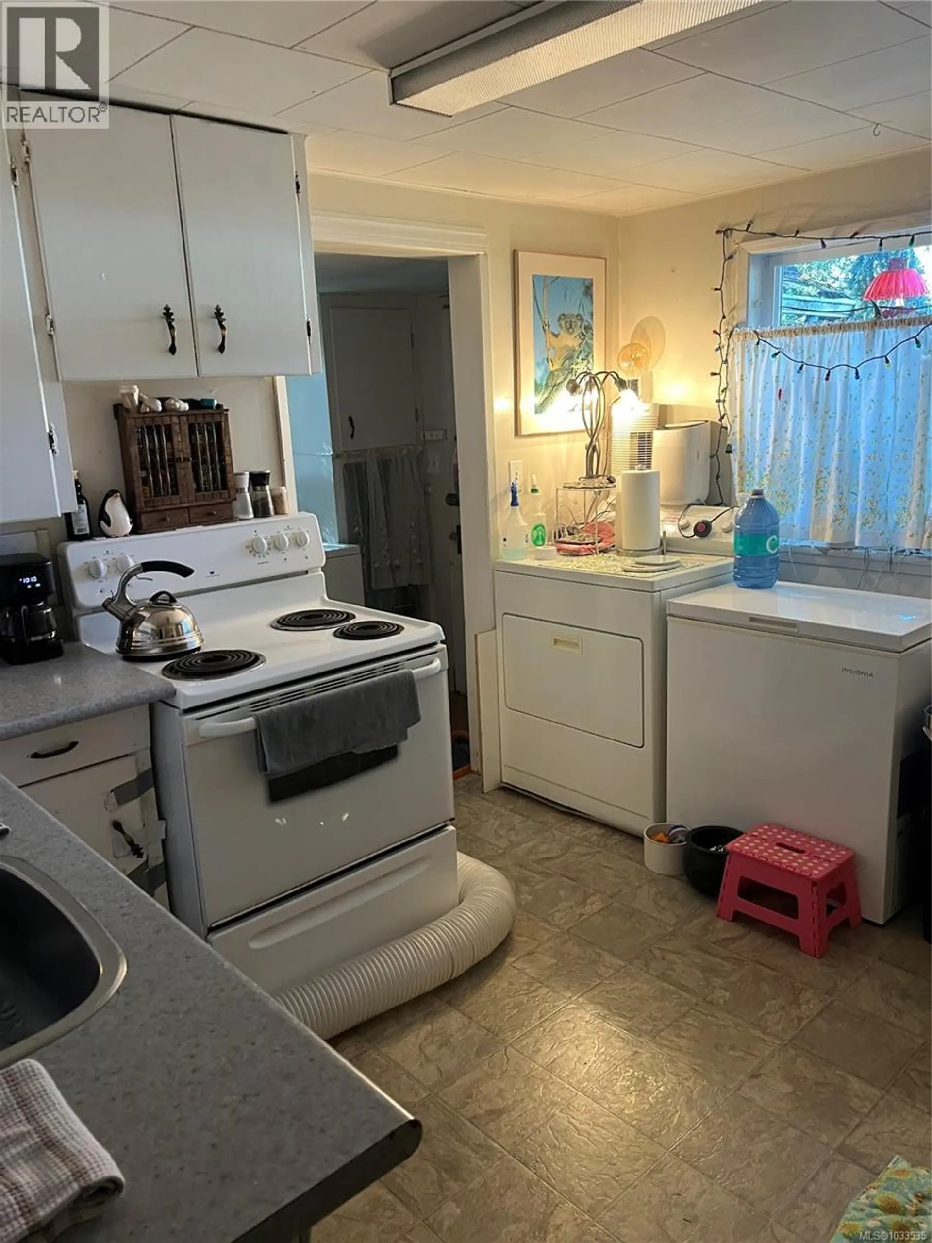 1790 Waddington Rd - Image 5