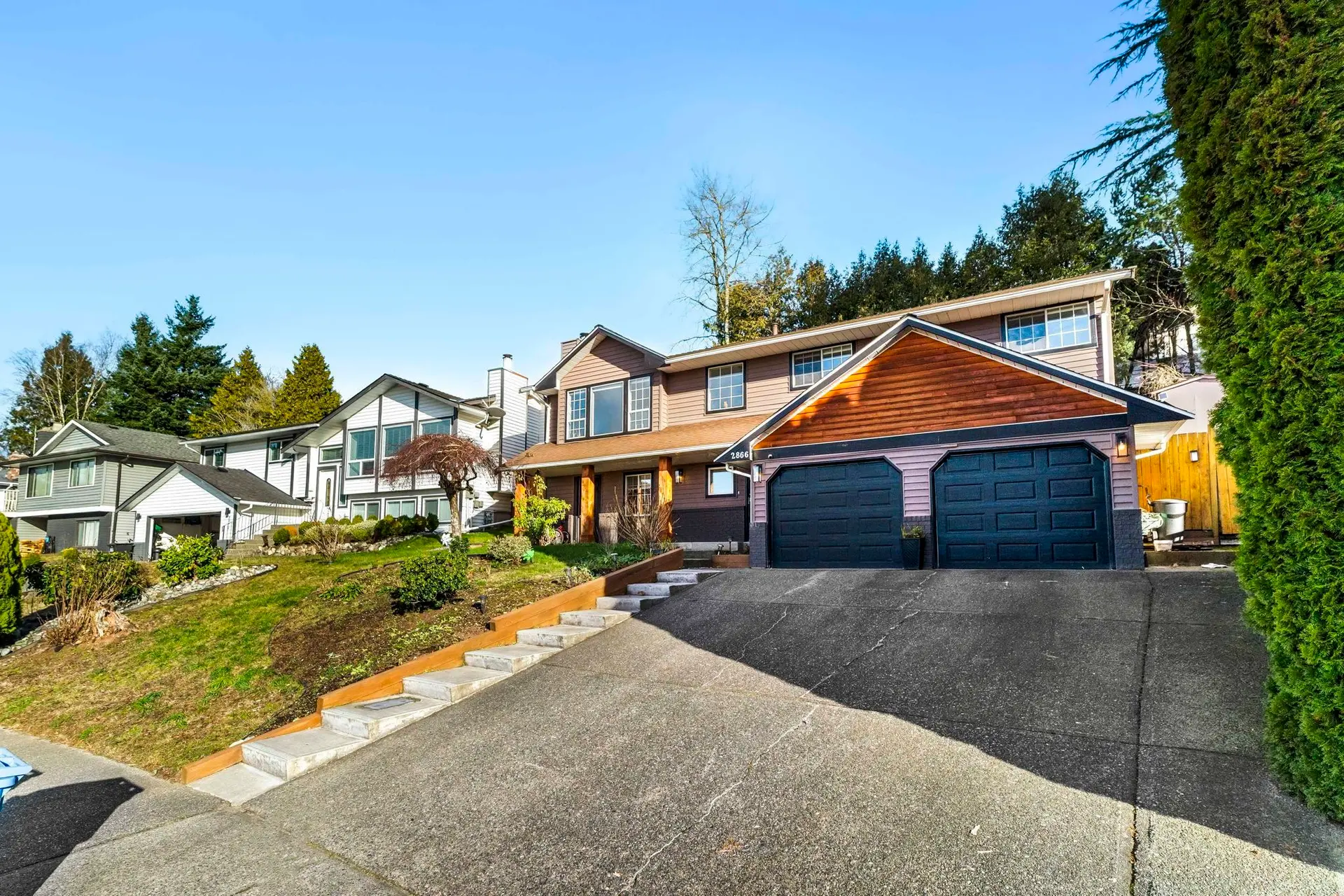Property at 2866 Glenavon Street, Abbotsford, BC
