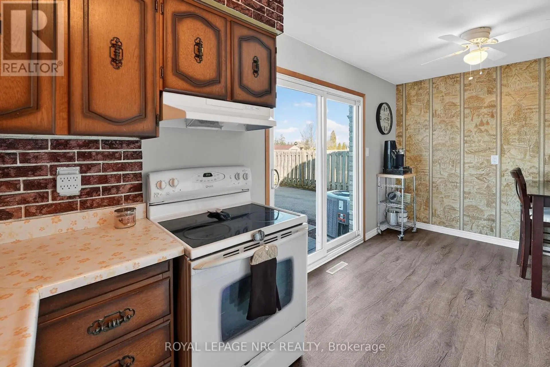 28 CHANTAL COURT - Image 6