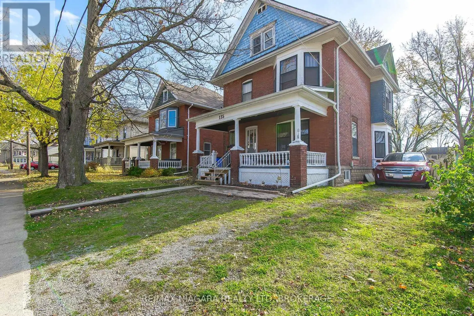 135 YOUNG STREET - Image 3