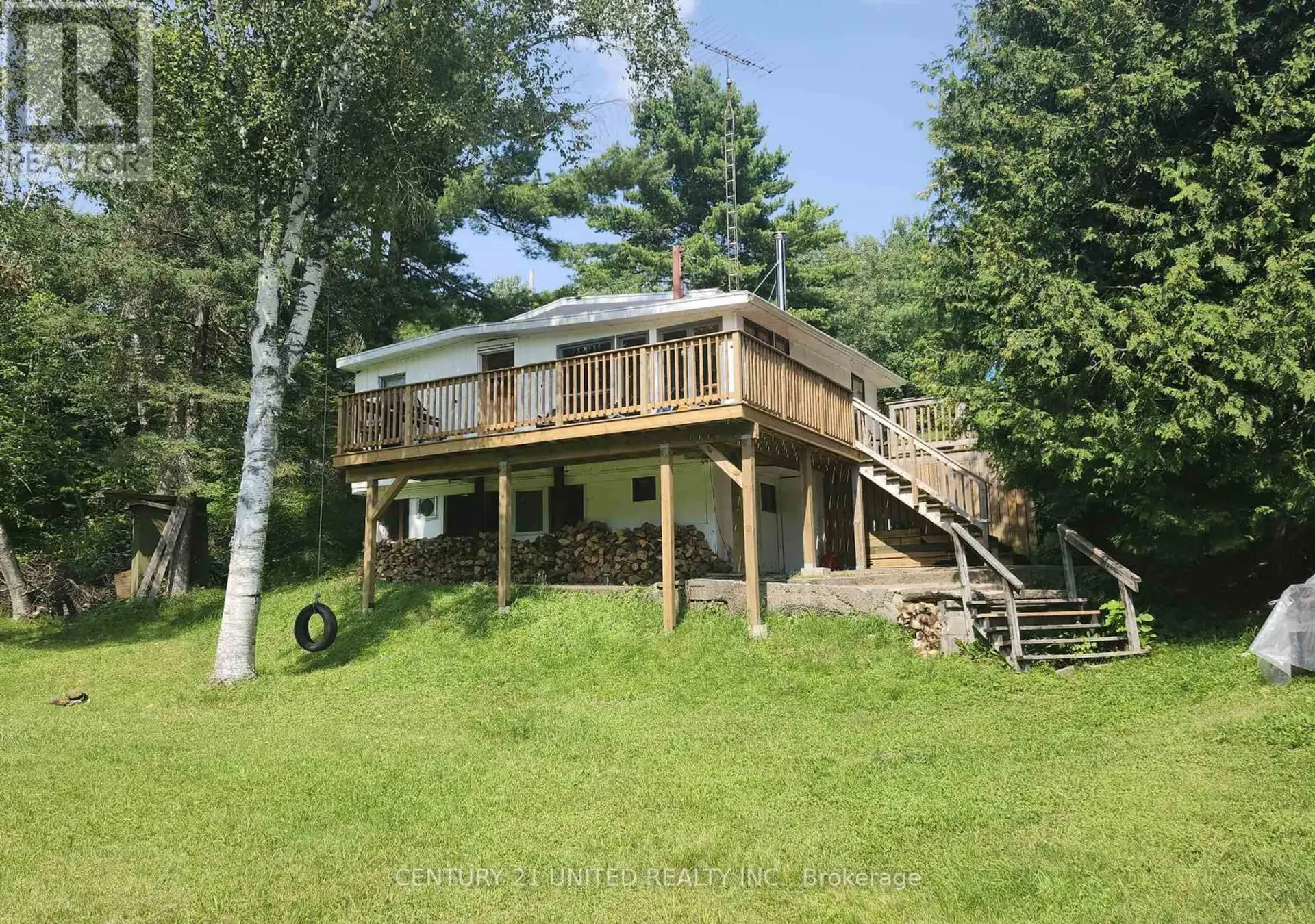 106 LAKEVIEW CRESCENT - Image 1