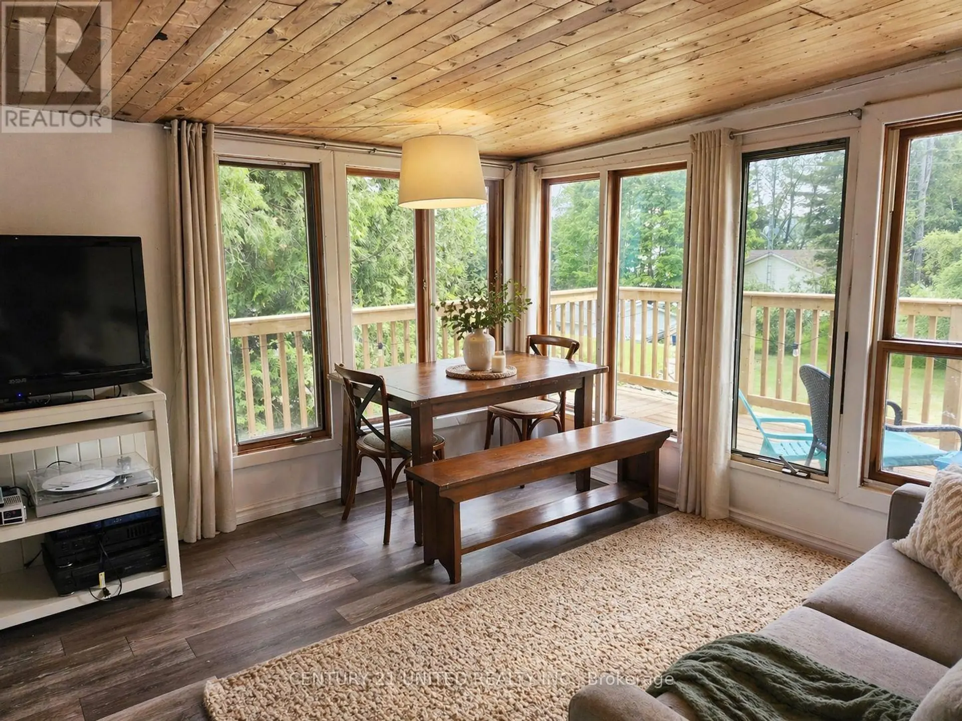 106 LAKEVIEW CRESCENT - Image 2
