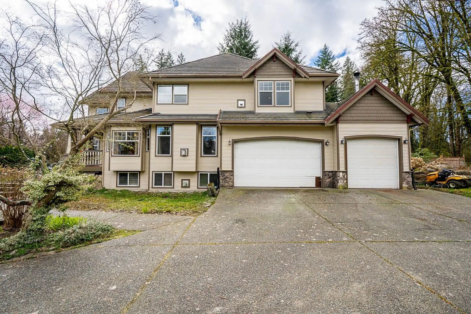 Property at 9833 182 Street, Surrey, BC
