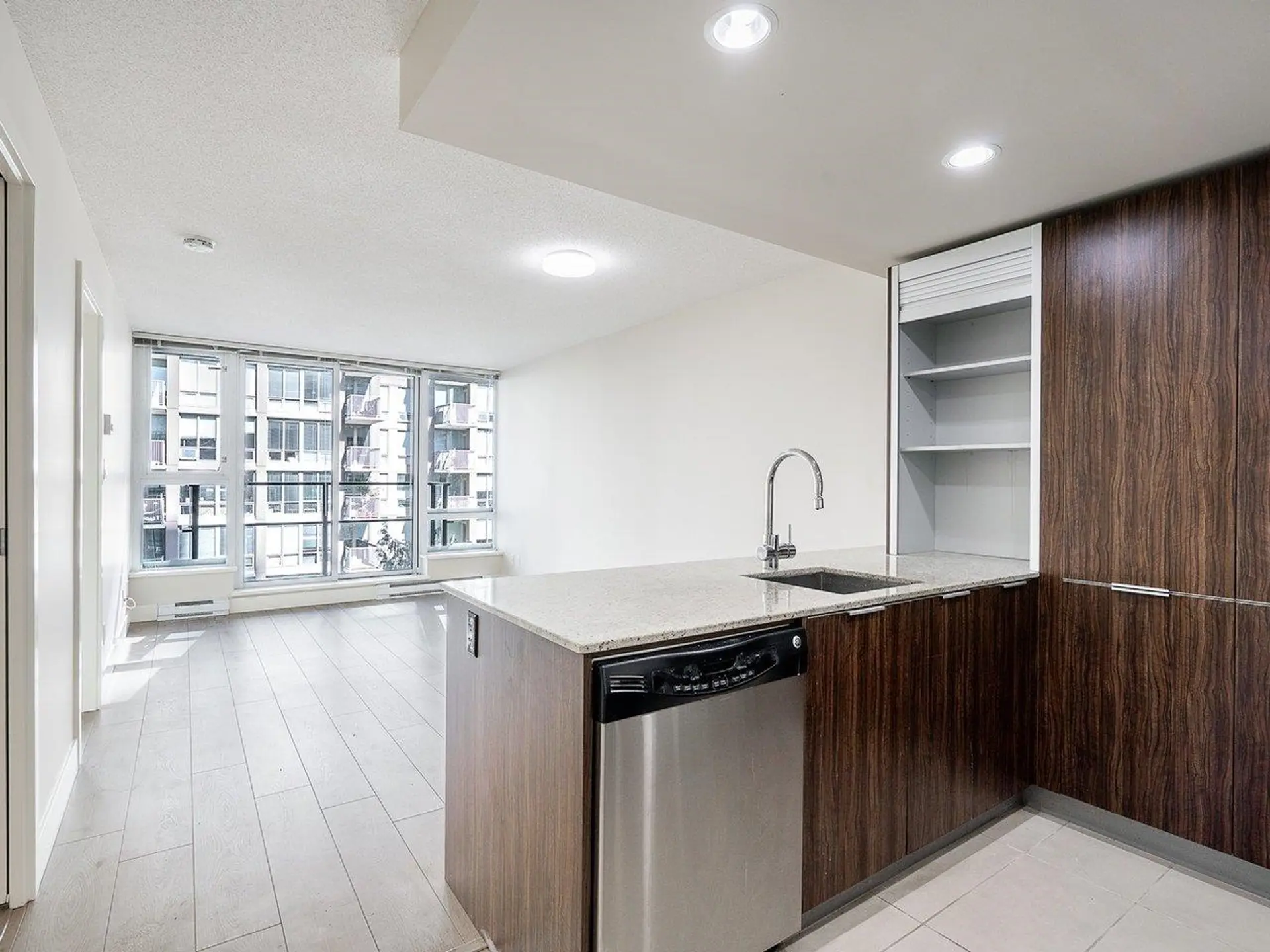 Property at #807 1088 Richards Street, Vancouver, BC