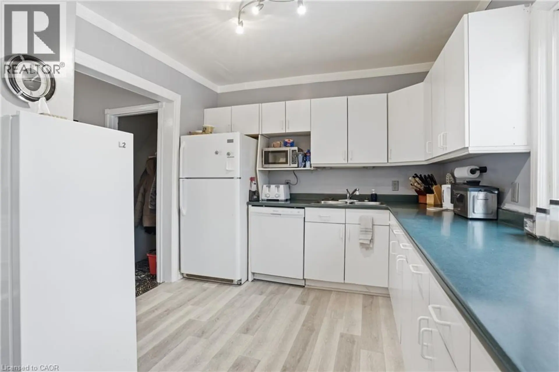 16 ALBEMARLE Street - Image 7
