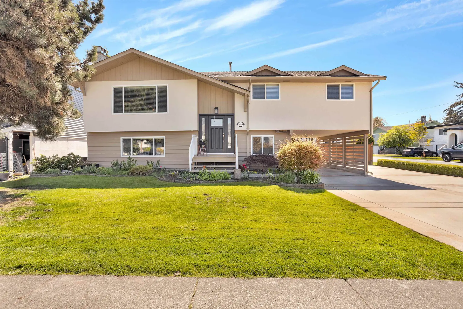 Property at 5444 45 Avenue, Delta, BC