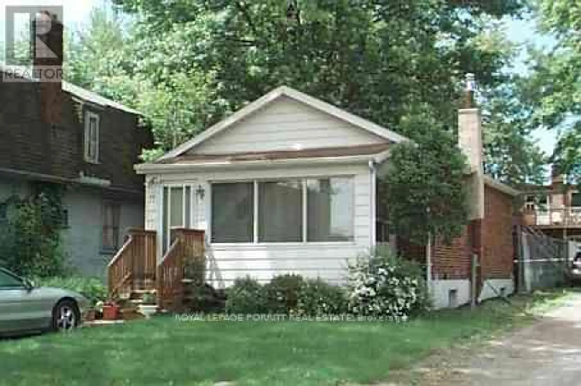 86 ASH CRESCENT - Image 1
