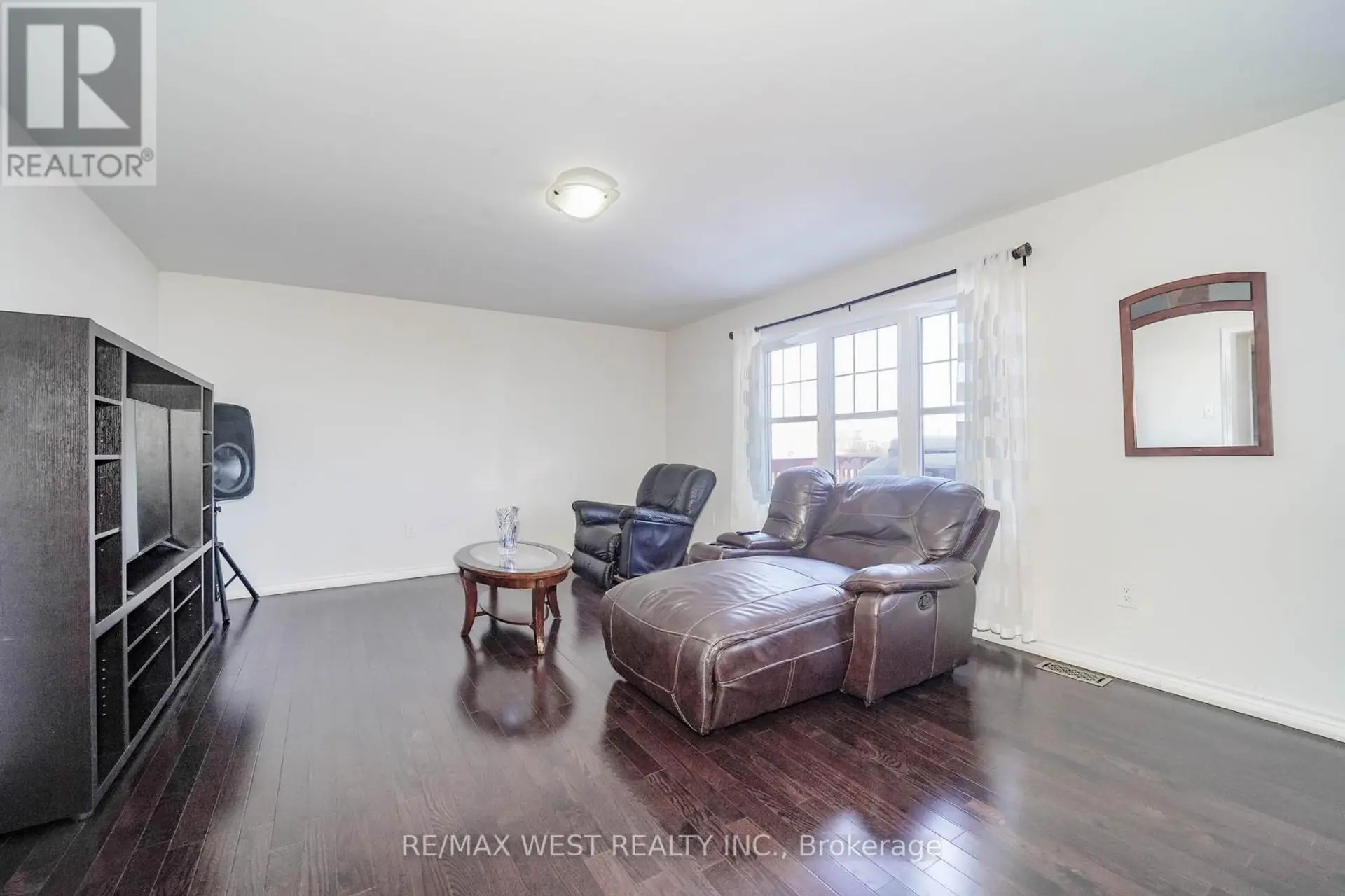 110 TYSONVILLE CIRCLE - Image 4