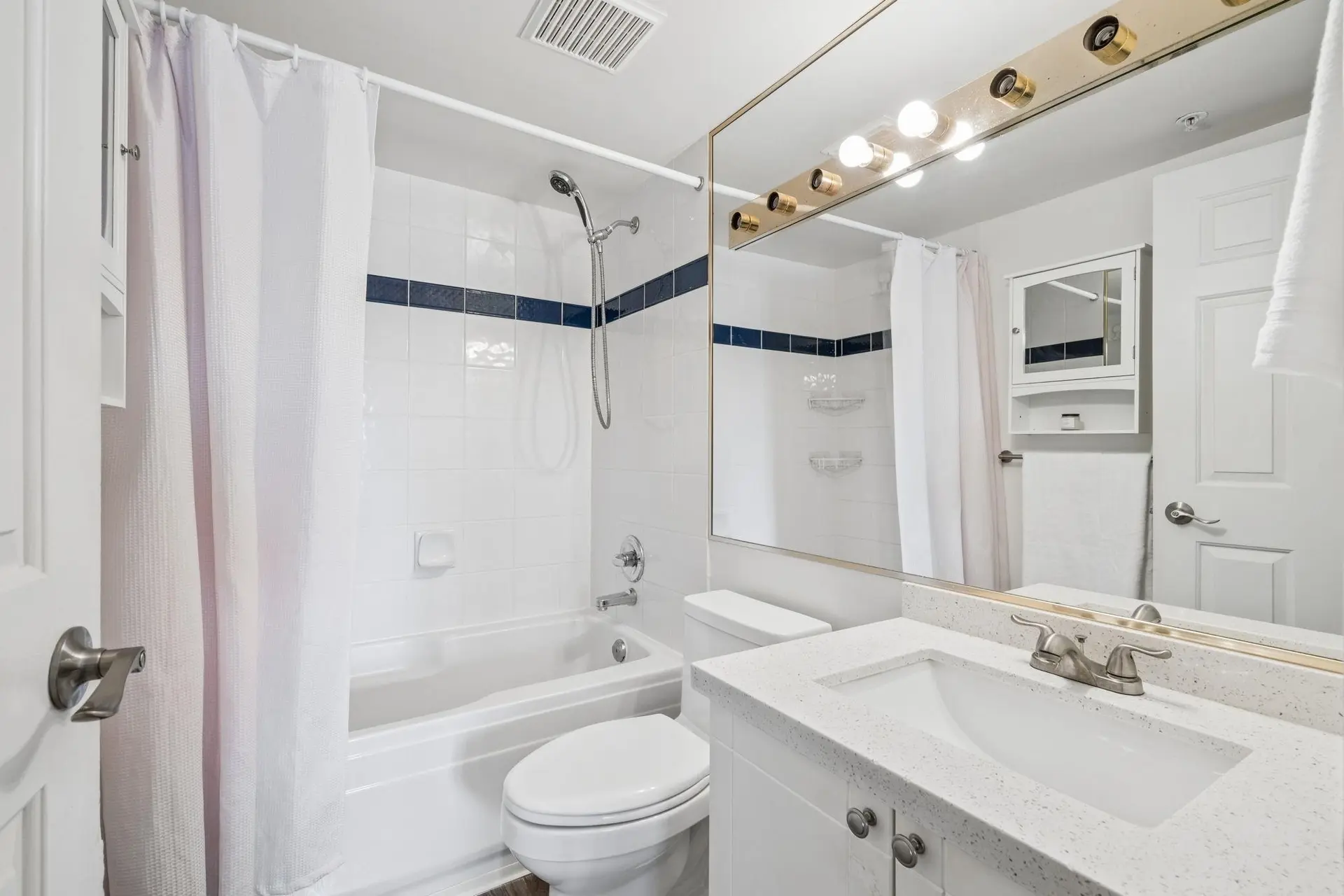 #308 688 E 16th Avenue - Image 11