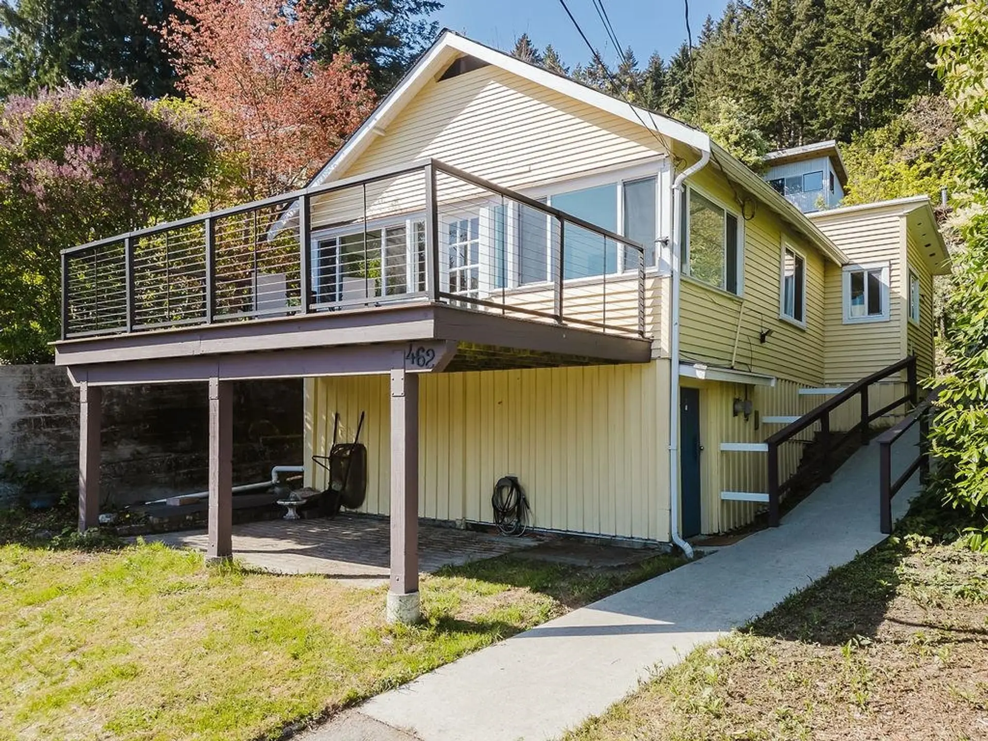 Property at 462 Central Avenue, Gibsons, BC