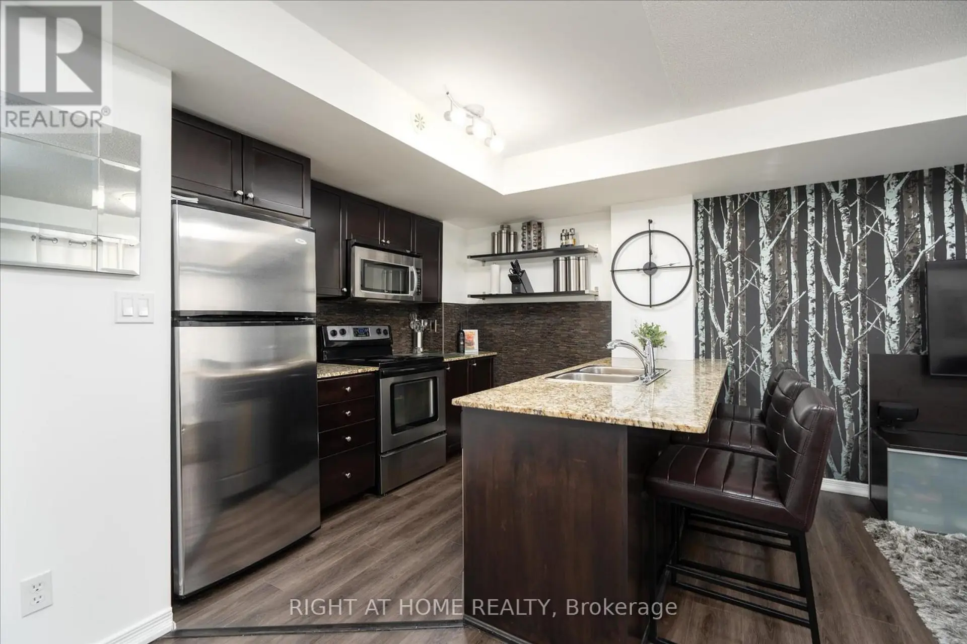 #112 1 RUTTAN STREET - Image 10