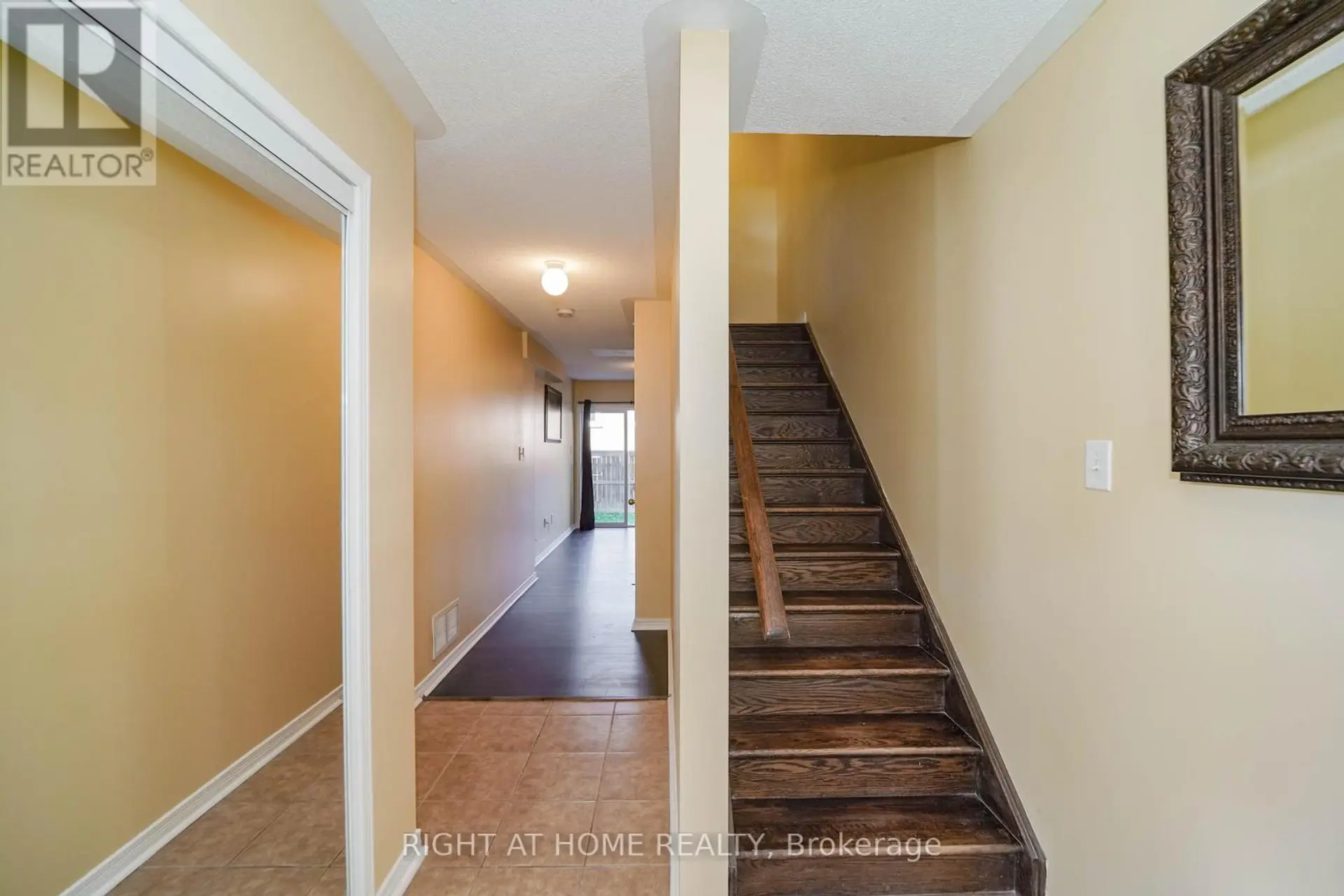 48 CURRAN HALL CRESCENT - Image 13