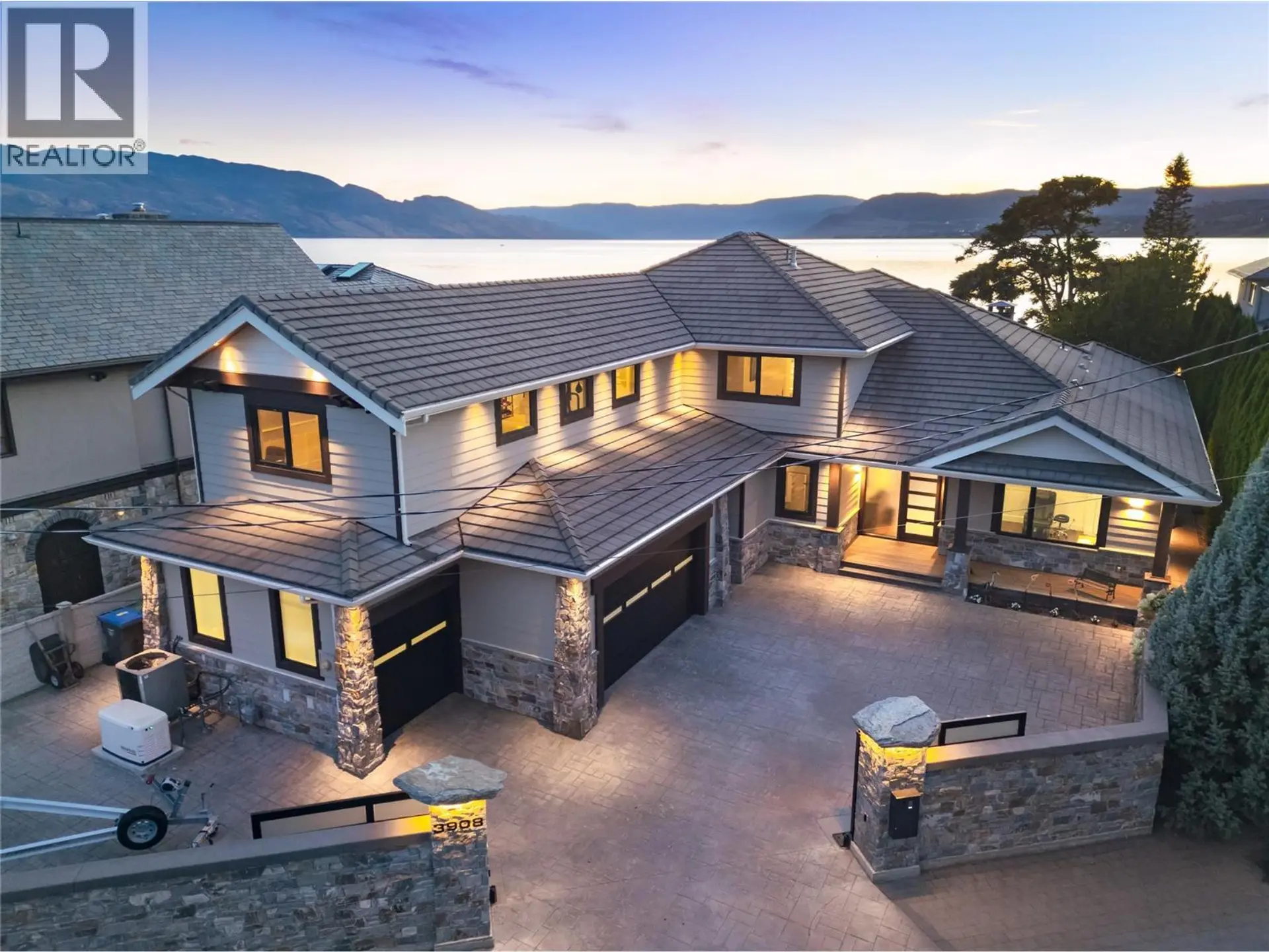 Property at 3908 Bluebird Road, Kelowna, BC