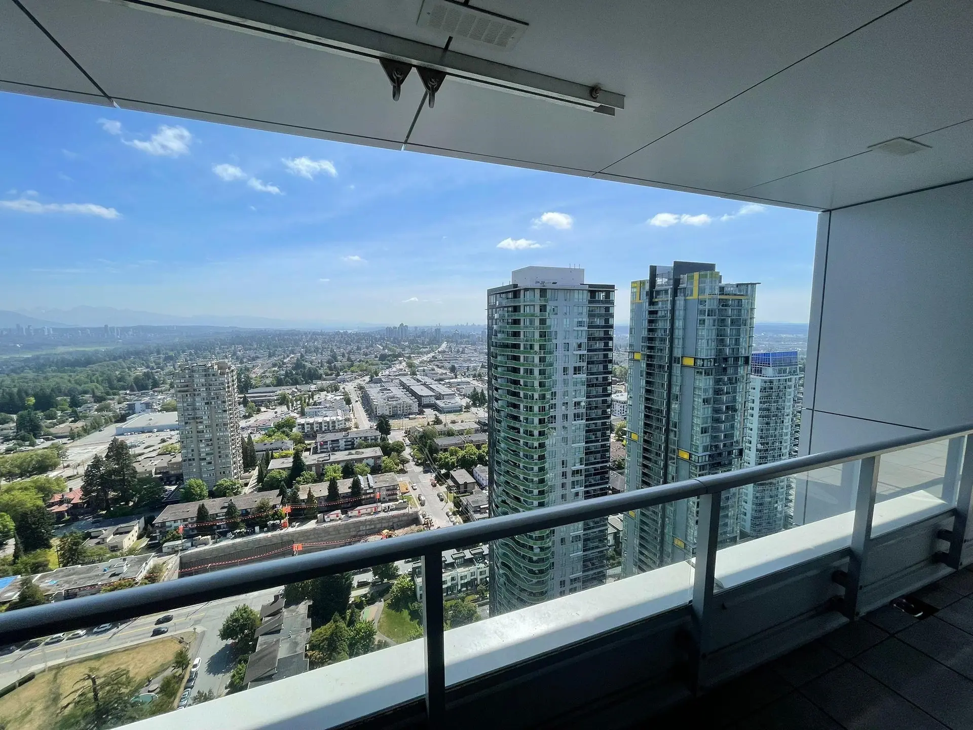 #4003 6588 Nelson Avenue - Image 13