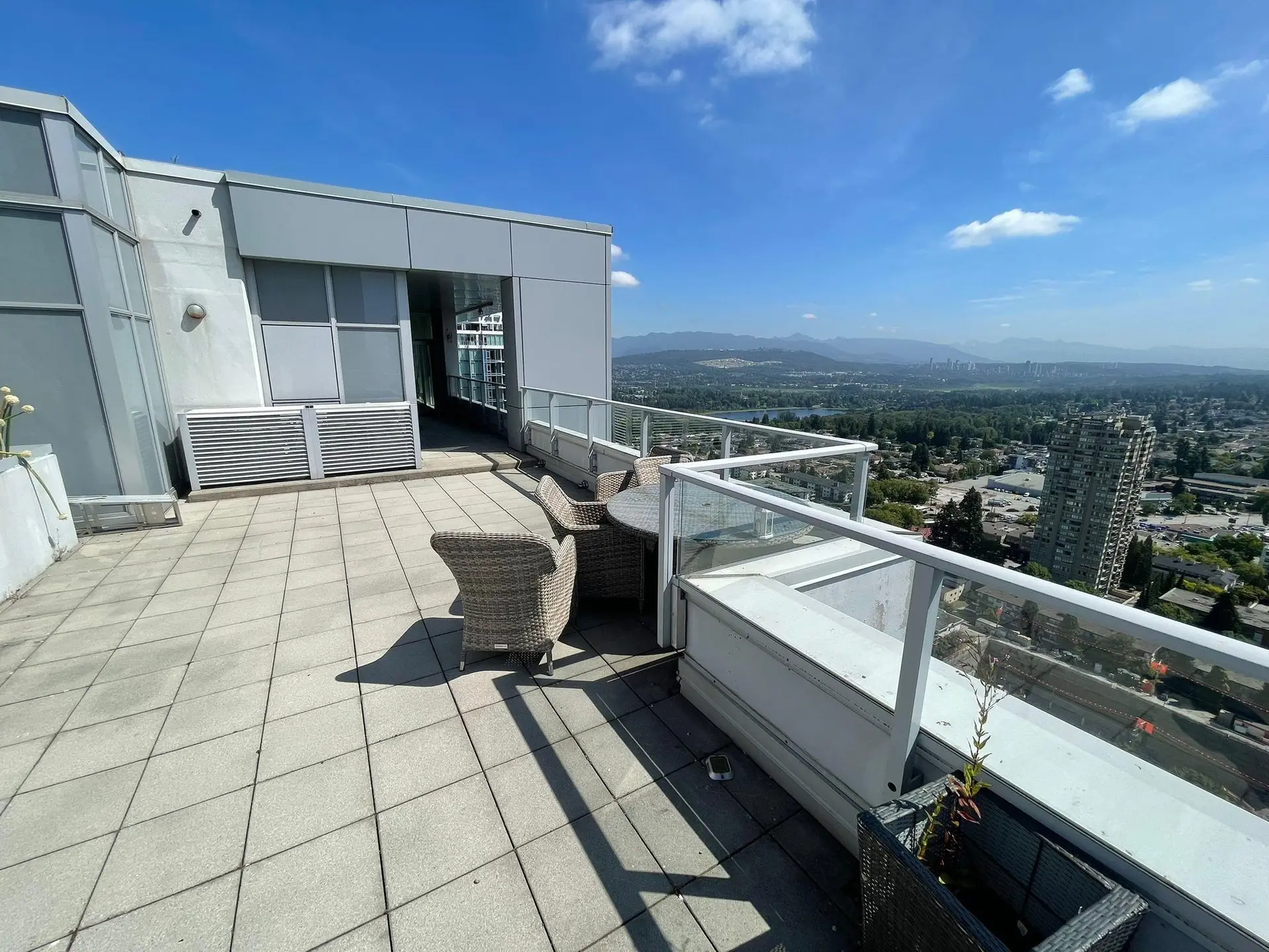 #4003 6588 Nelson Avenue - Image 14