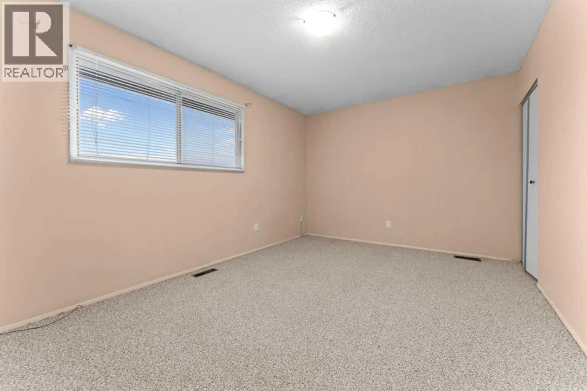 #1202 2200 Woodview Drive SW - Image 5